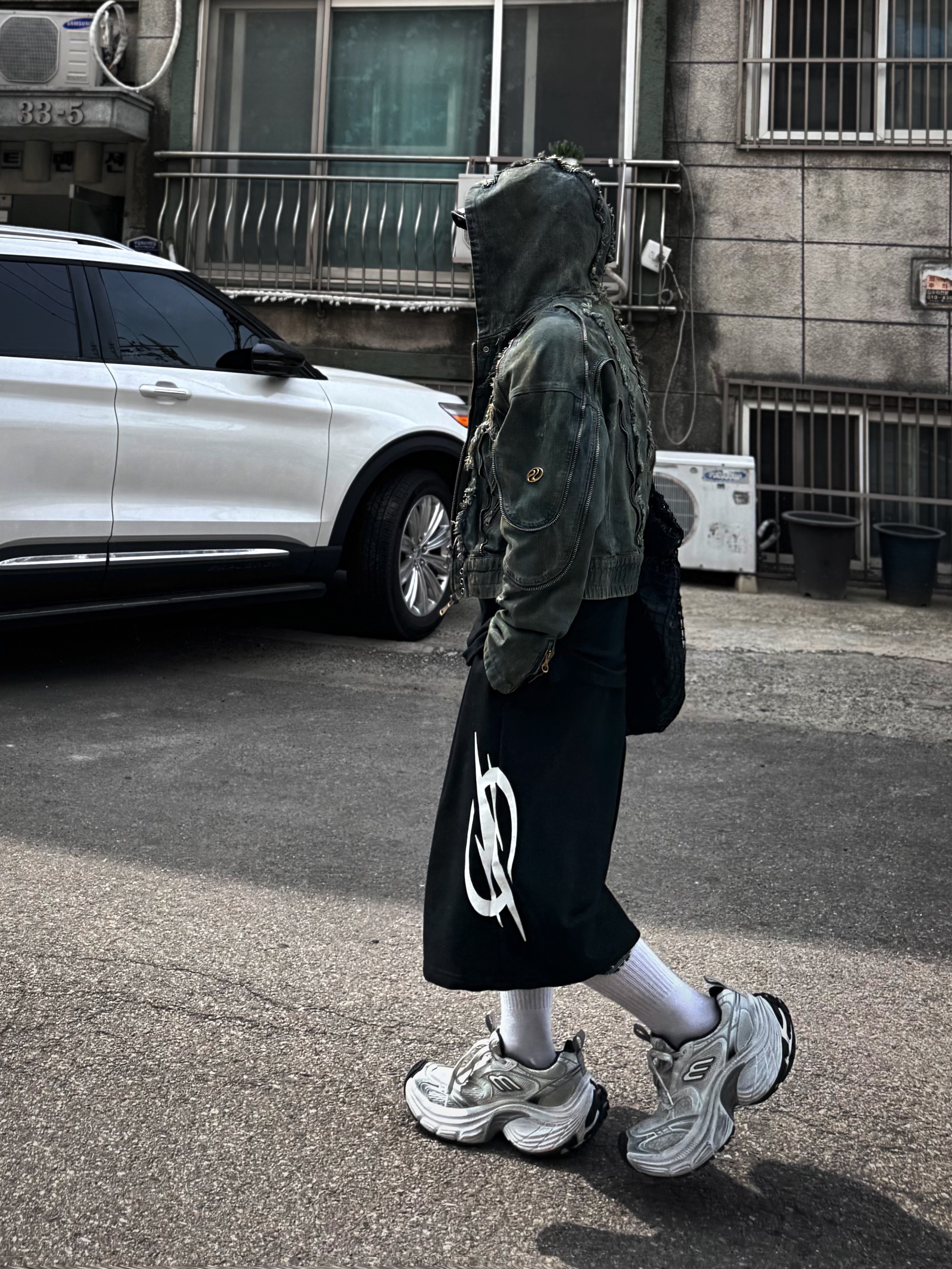Balenciaga 10XL Sneakers White Black Grey, Diesel C-Ewan Baseball Cap with Diesel Lettering Black 착용 스타일 - 10