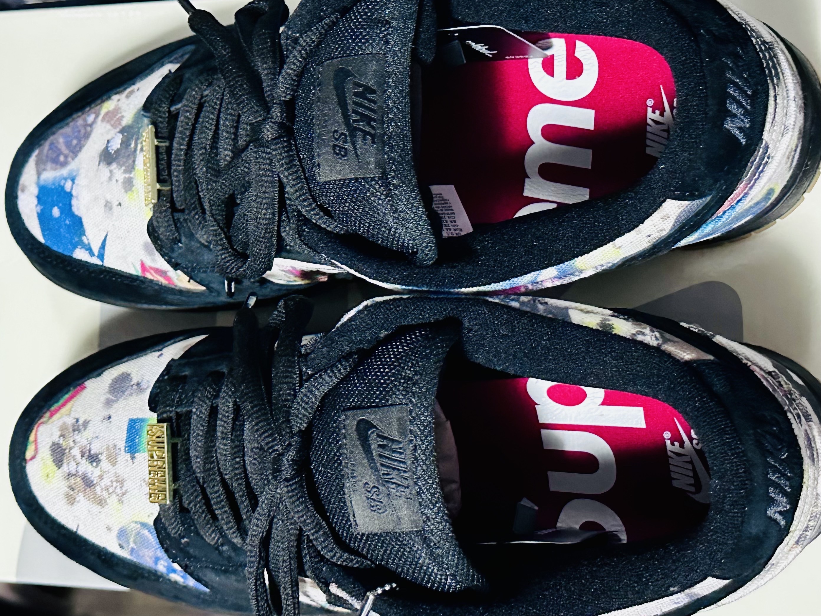 Nike x Supreme SB Dunk Low QS Rammellzee Black 착용 스타일 - 2