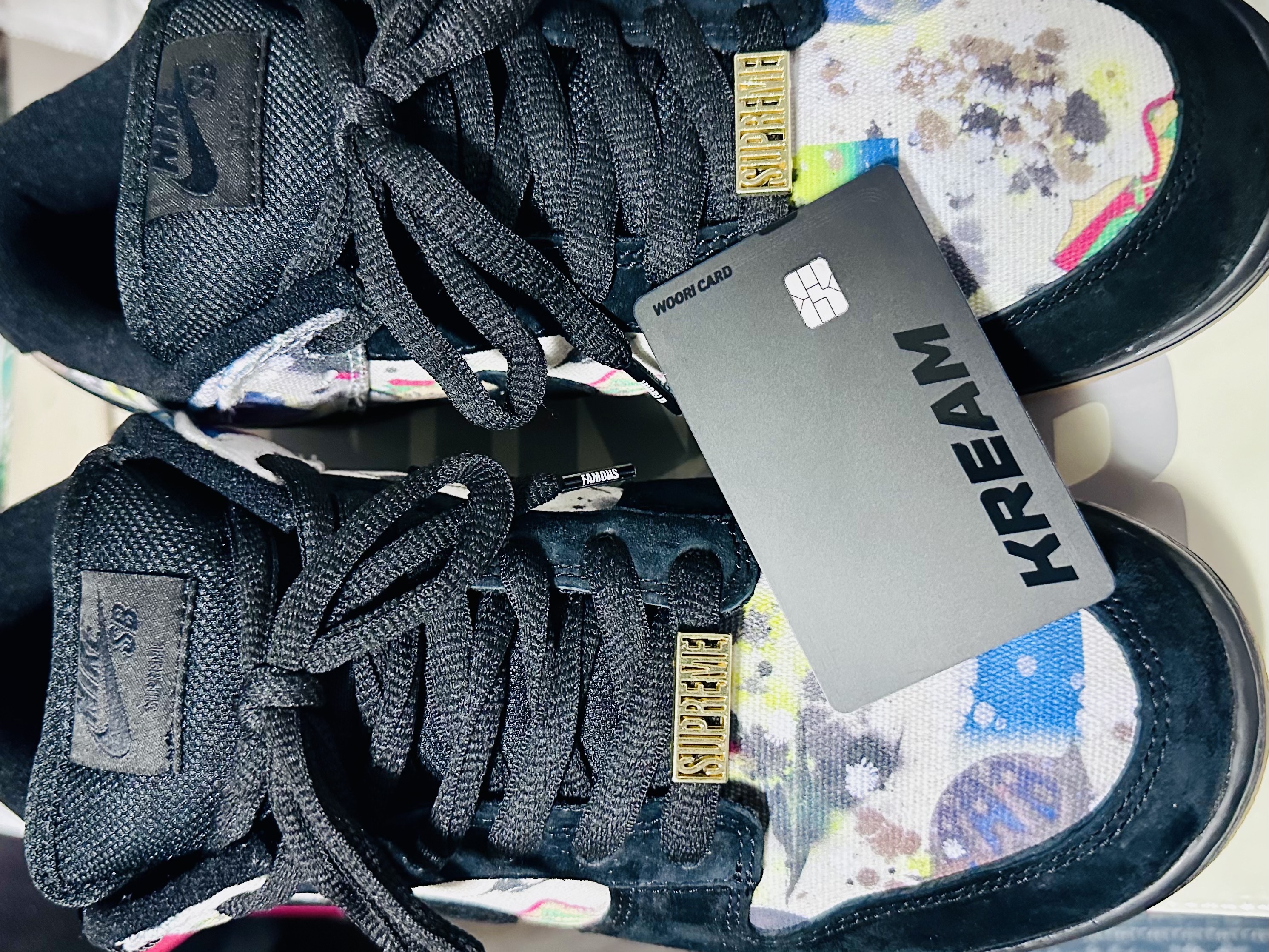 Nike x Supreme SB Dunk Low QS Rammellzee Black 착용 스타일 - 4