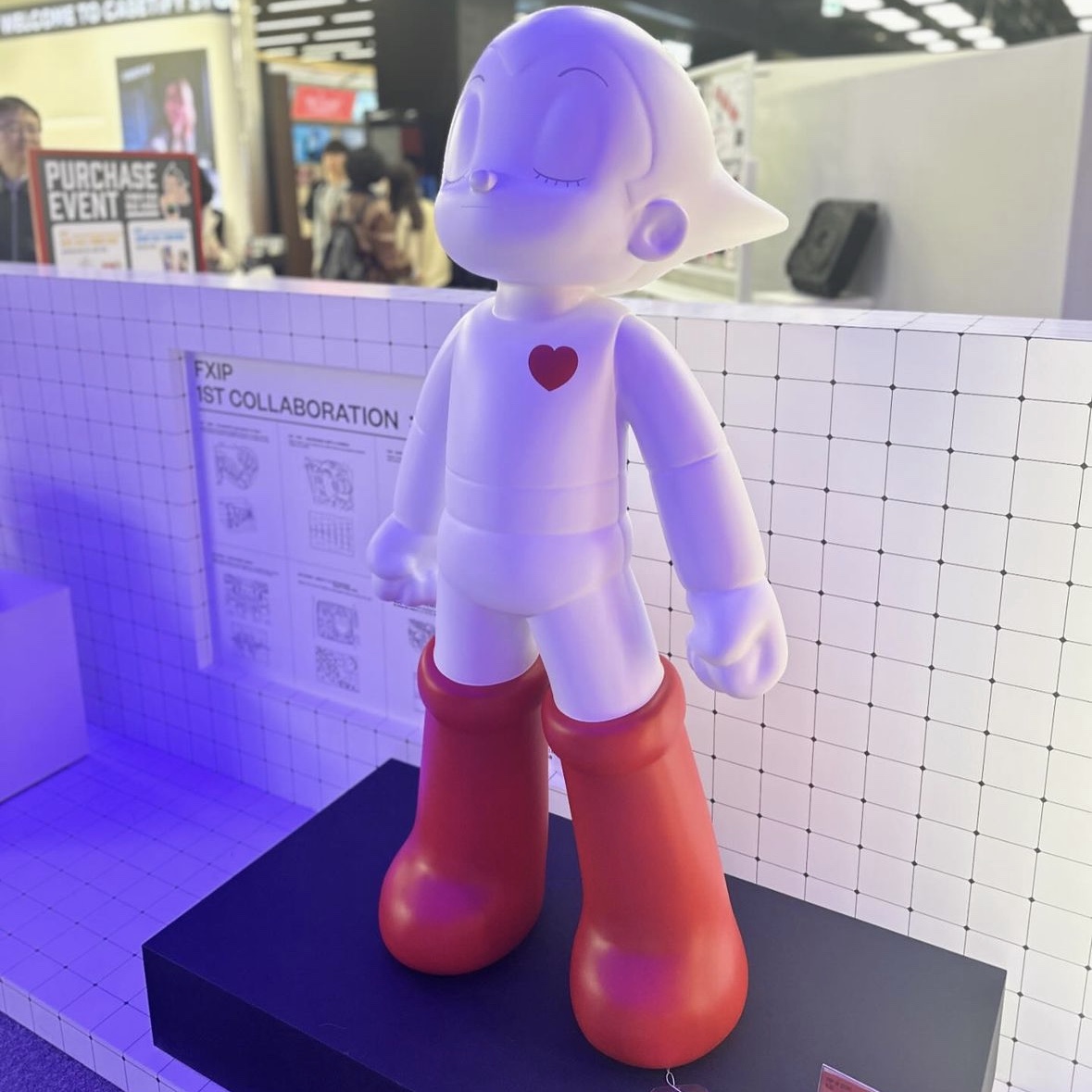 Astroboy Edition Astroboy White Figure 착용 스타일