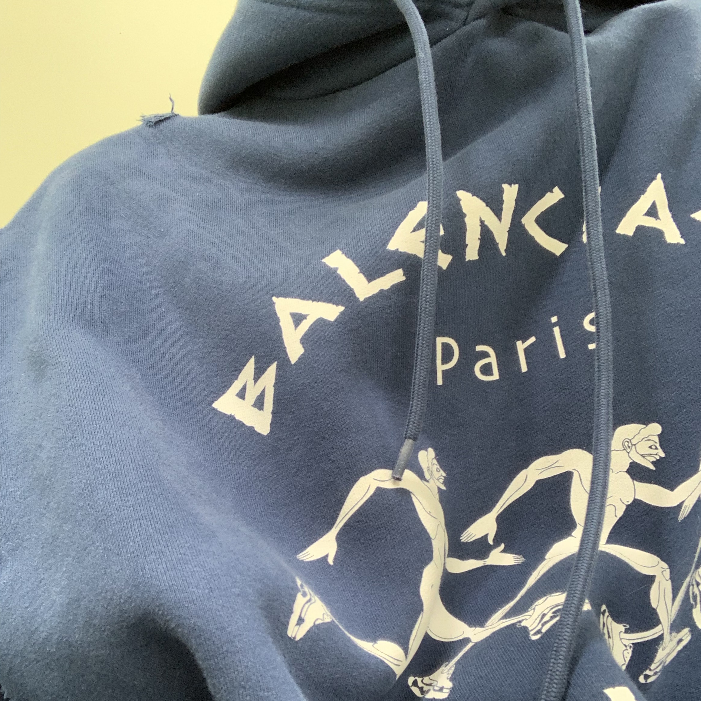 Balenciaga Unity Snowboard Cap Navy Blue 착용 스타일 - 2