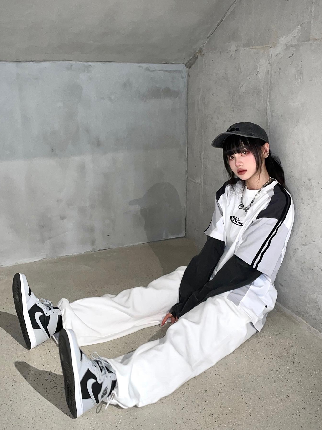 Jordan 1 Retro High OG Shadow 2.0 착용 스타일 - 1