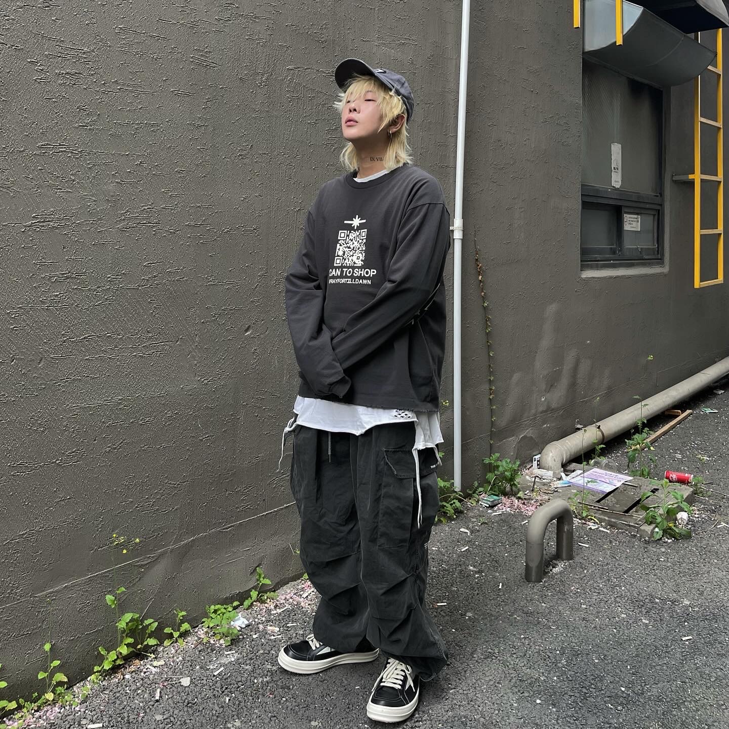 Rick Owens Lido Vintage Sneakers Black Milk 착용 스타일 - 1