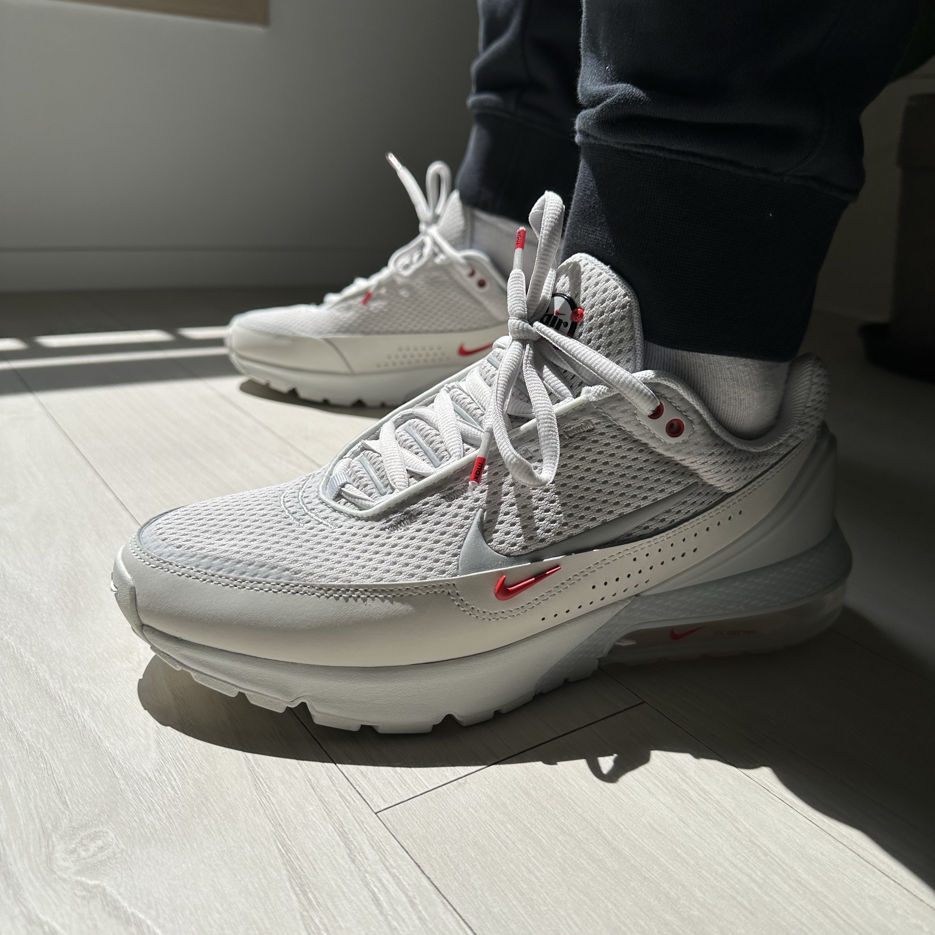 Nike Air Max Pulse Phantom 착용 스타일 - 2