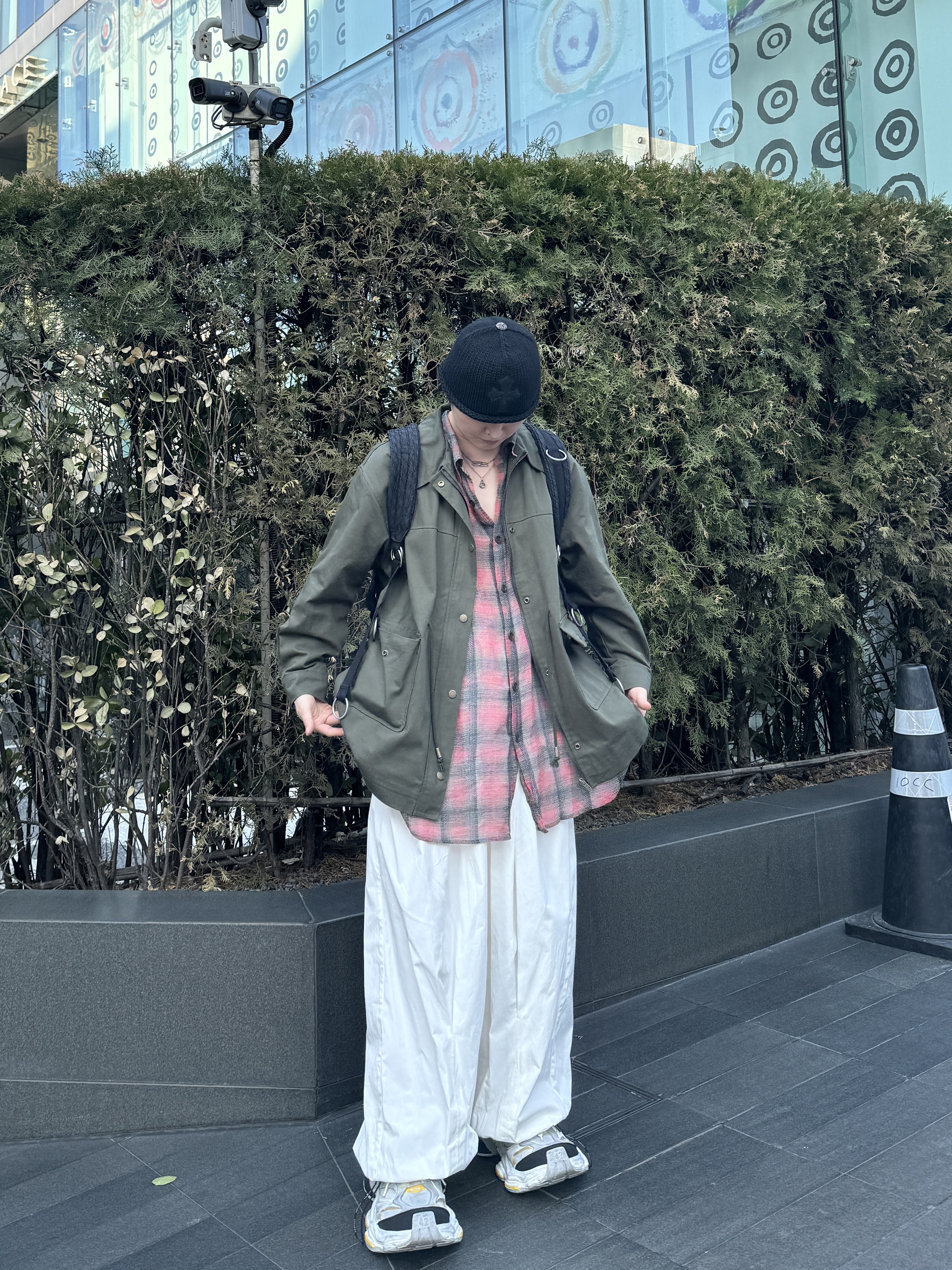Chrome Hearts Cross Leather Patch Cashmere Beanie Black, Our Legacy Borrowed Shirt Big Lumbercheck Print 착용 스타일 - 3
