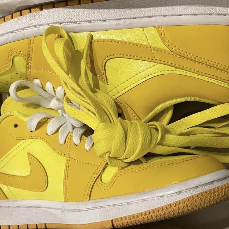 (W) Jordan 1 Low Yellow Strike 착용 스타일