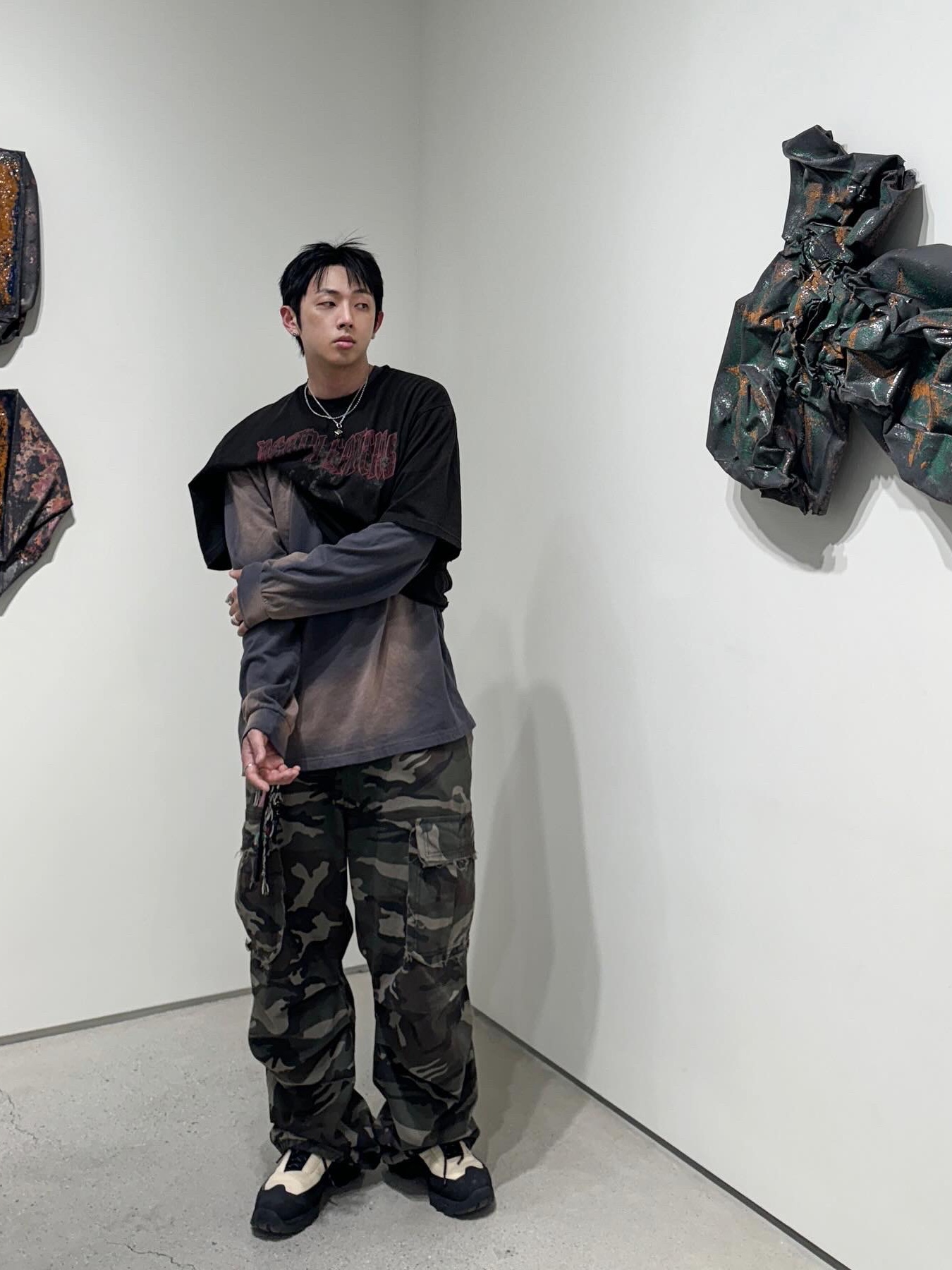 Roa Hiking Katharina Ecostep Vibram Sole Sand, Undermycar Death Eaters Graphic T-Shirt Black - 23SS 착용 스타일 - 4