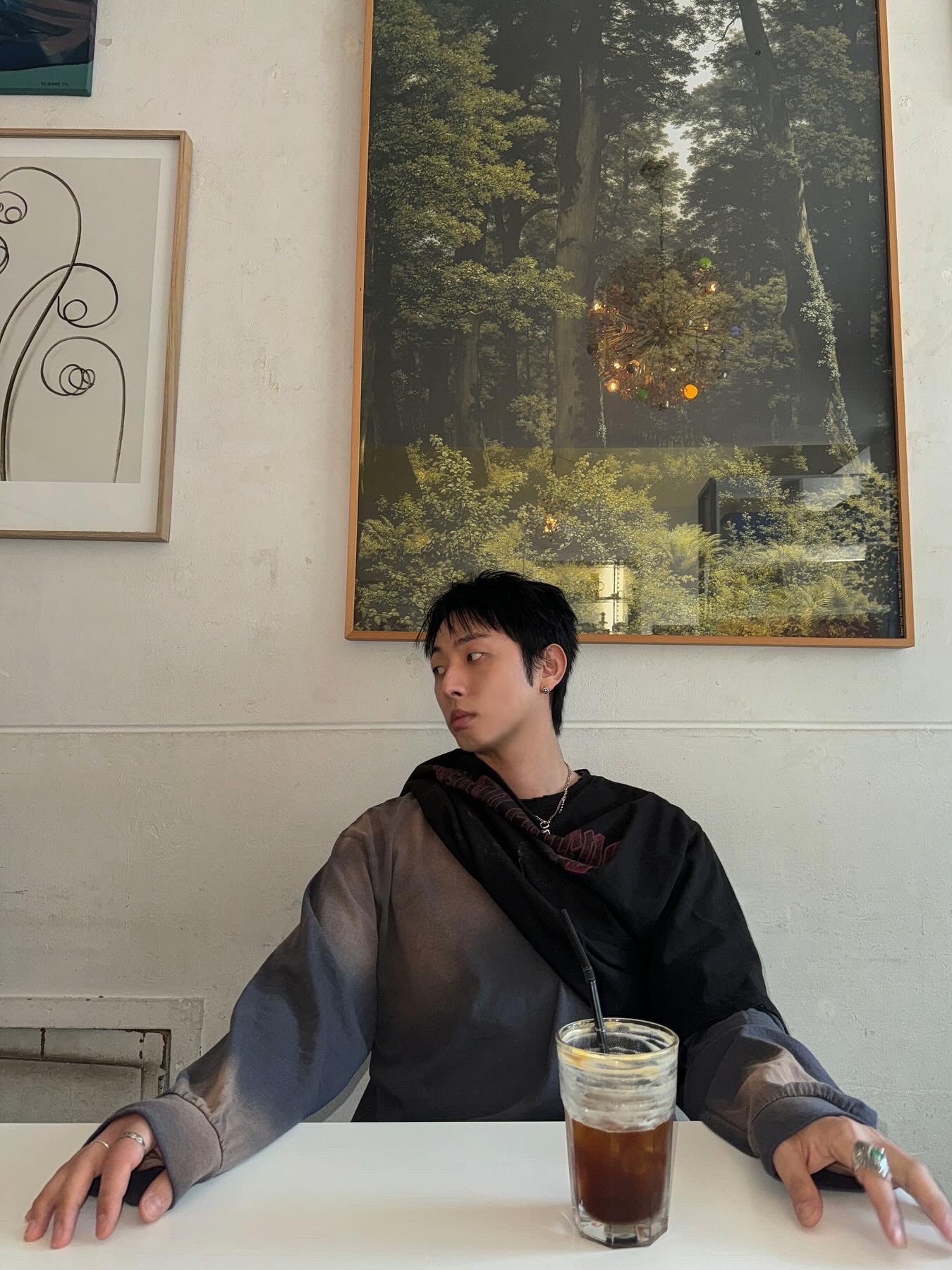 Roa Hiking Katharina Ecostep Vibram Sole Sand, Undermycar Death Eaters Graphic T-Shirt Black - 23SS 착용 스타일 - 5