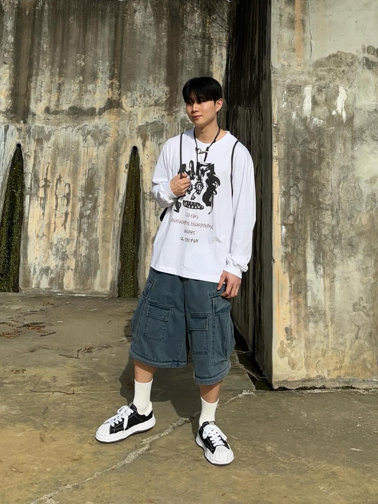 Maison Mihara Yasuhiro Blakey OG Sole Canvas Low-top Sneakers Black White 착용 스타일 - 2
