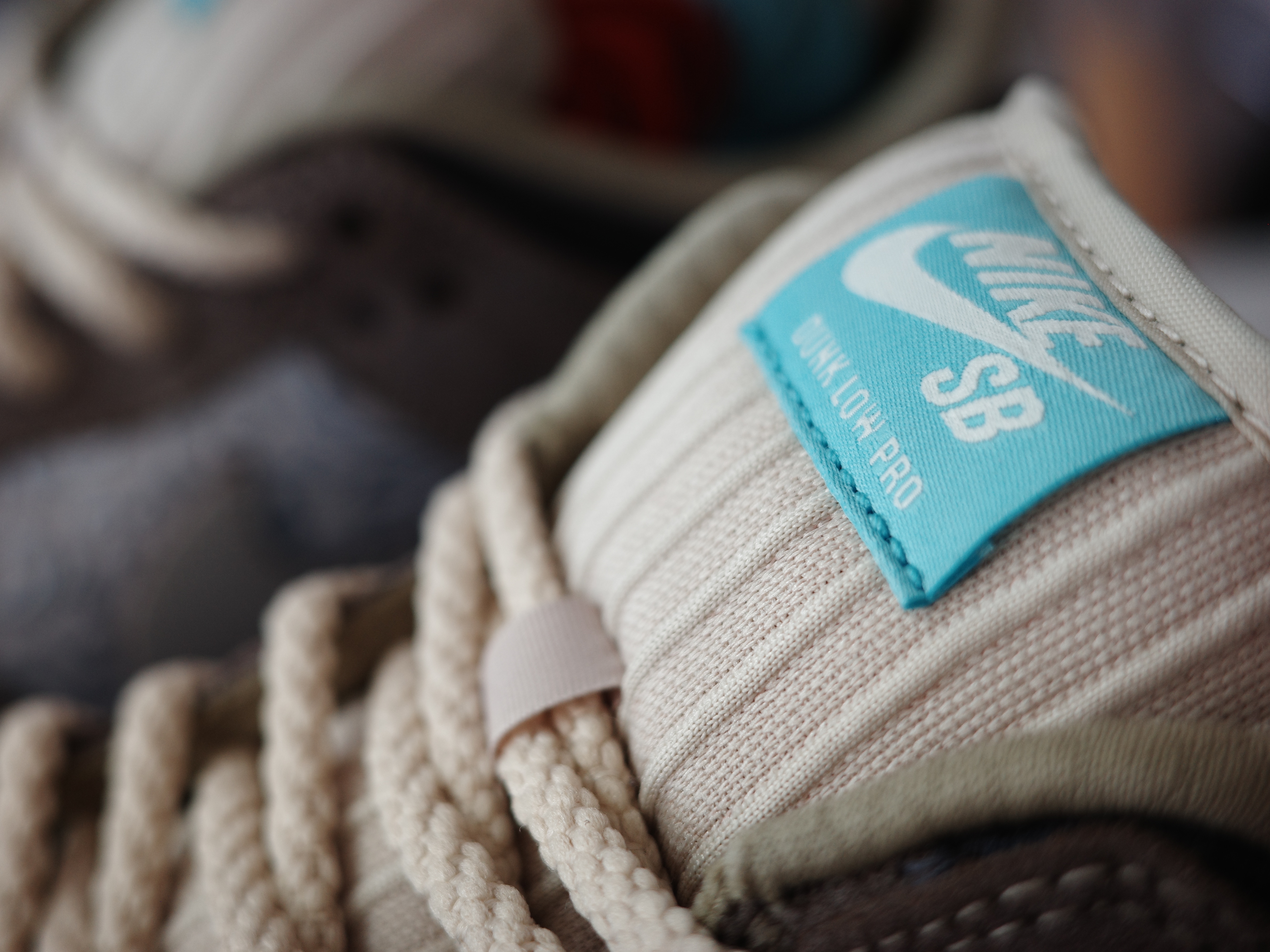 Nike SB Dunk Low Pro Big Money Saving 착용 스타일 - 3
