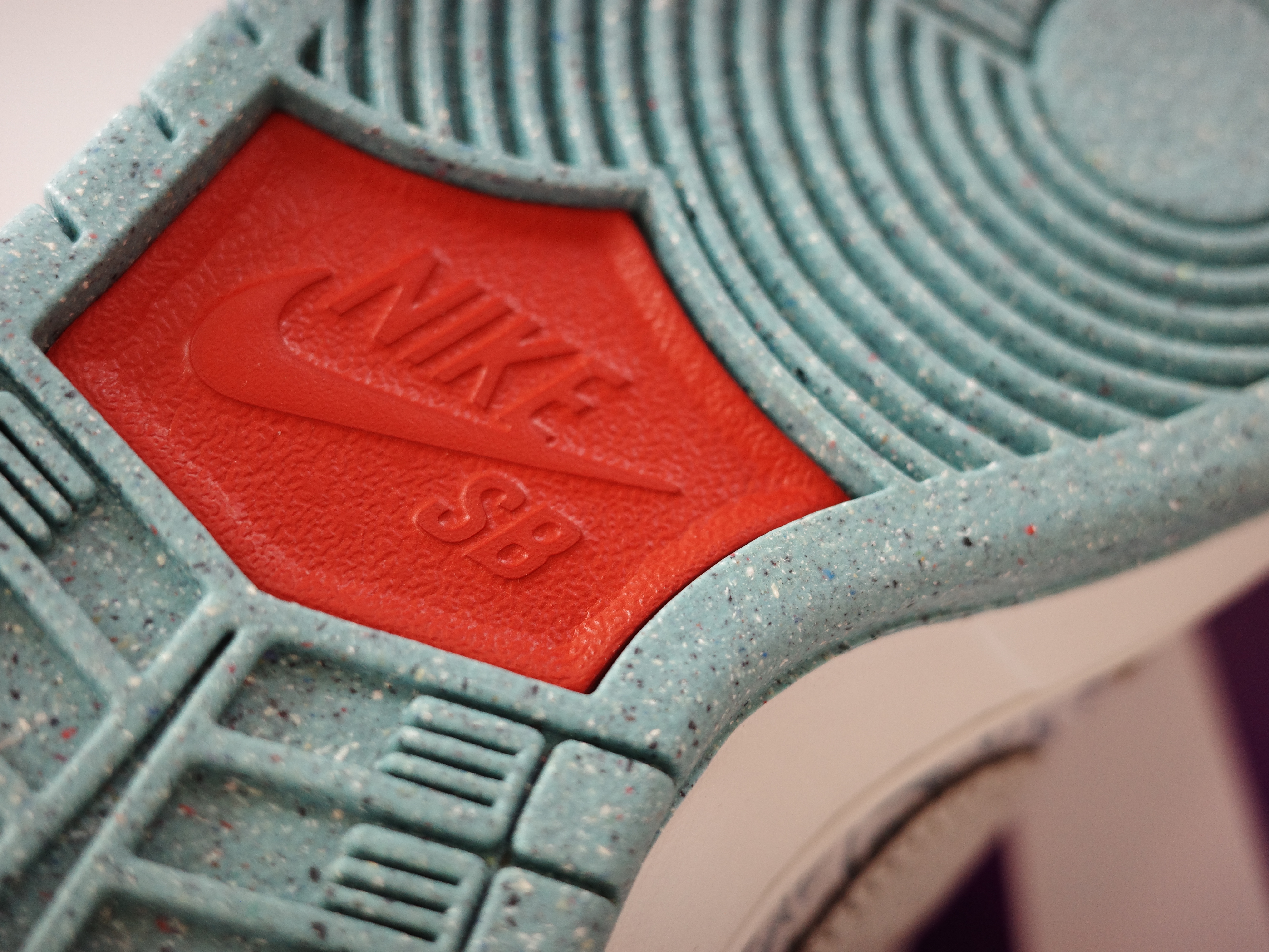Nike SB Dunk Low Pro Big Money Saving 착용 스타일 - 8