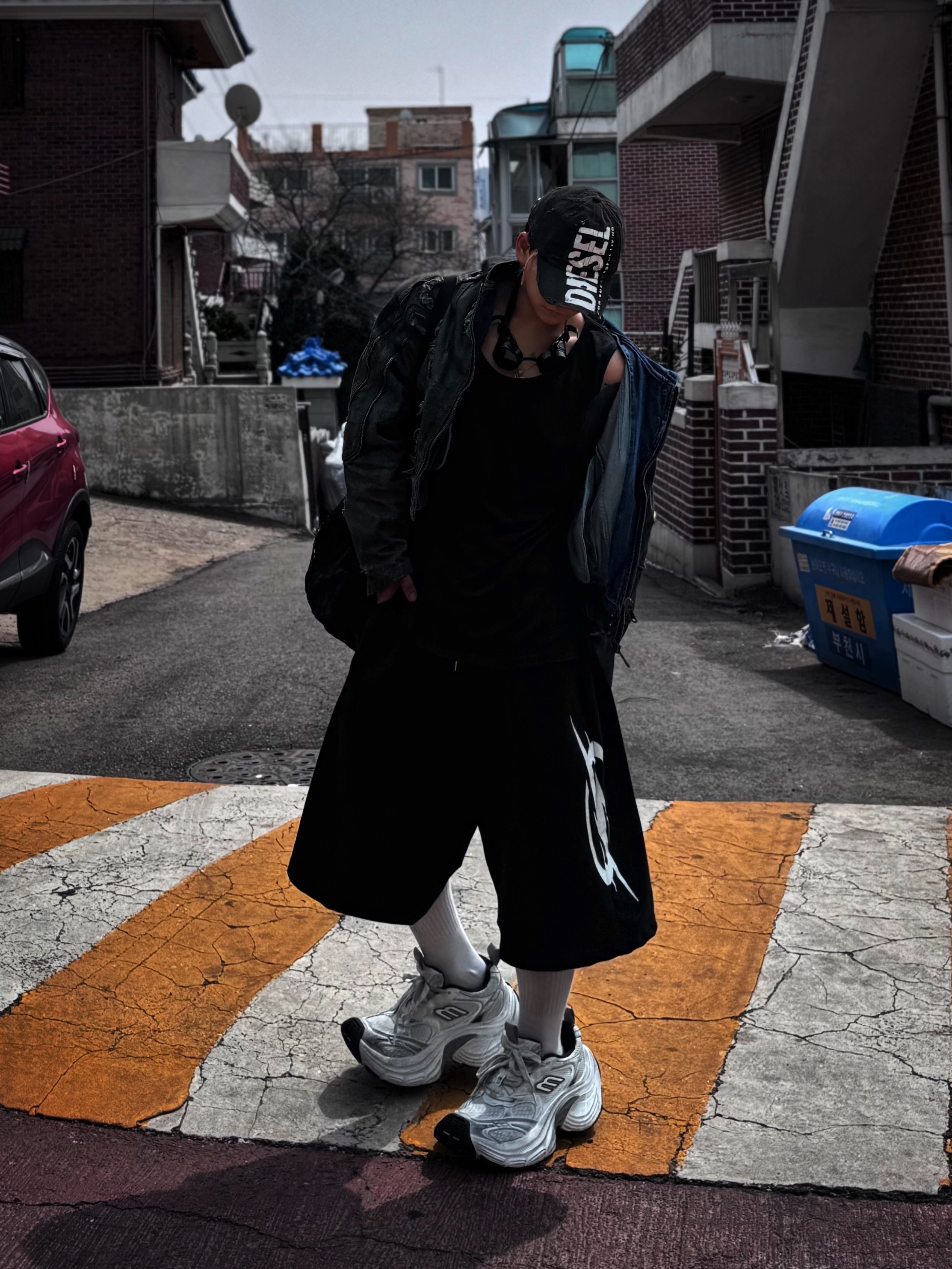 Balenciaga 10XL Sneakers White Black Grey, Diesel C-Ewan Baseball Cap with Diesel Lettering Black 착용 스타일 - 4