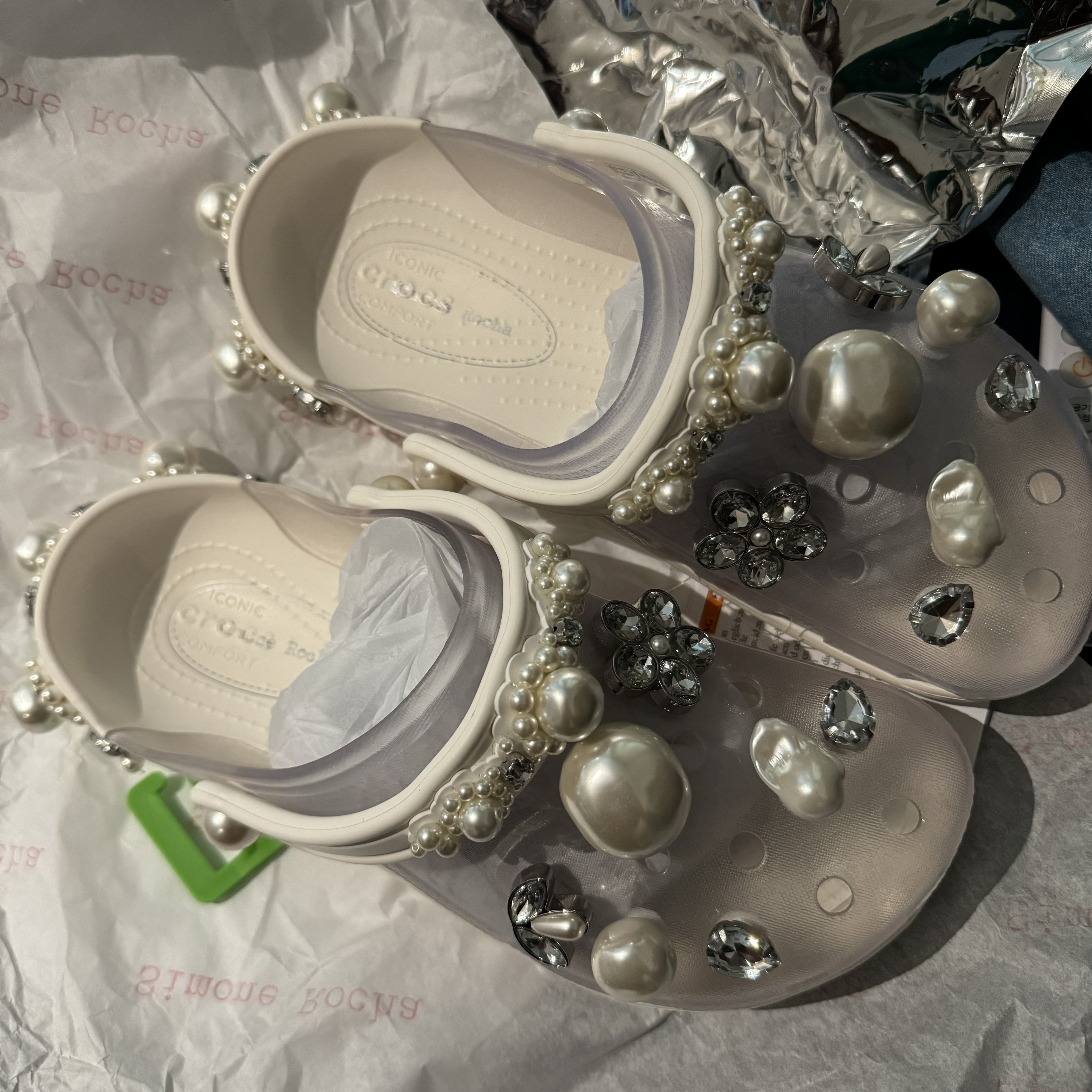 (W) Crocs x Simone Rocha Classic Clog Translucent 착용 스타일