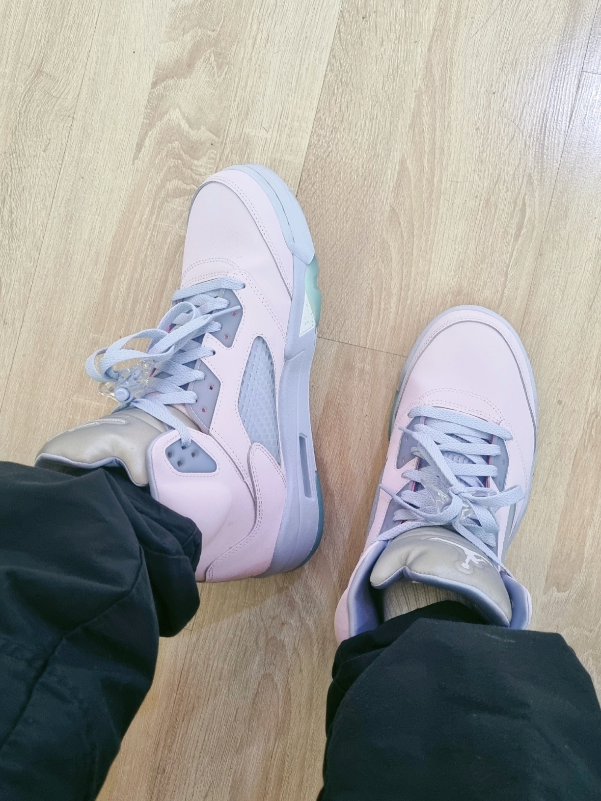 Jordan 5 Retro SE Regal Pink 착용 스타일 - 2