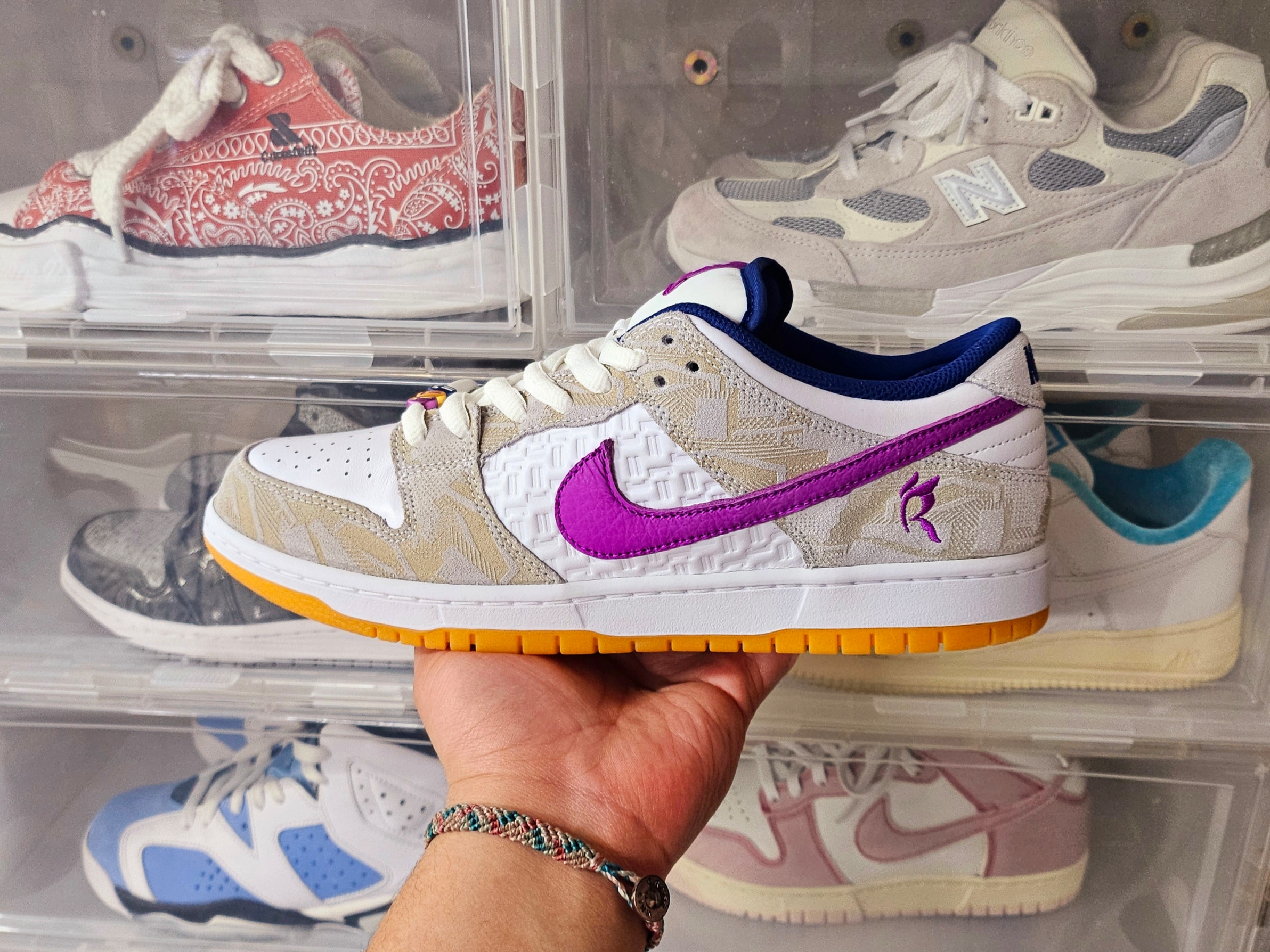 Nike x Rayssa Leal SB Dunk Low PRM Pure Platinum Vivid Purple 착용 스타일 - 2