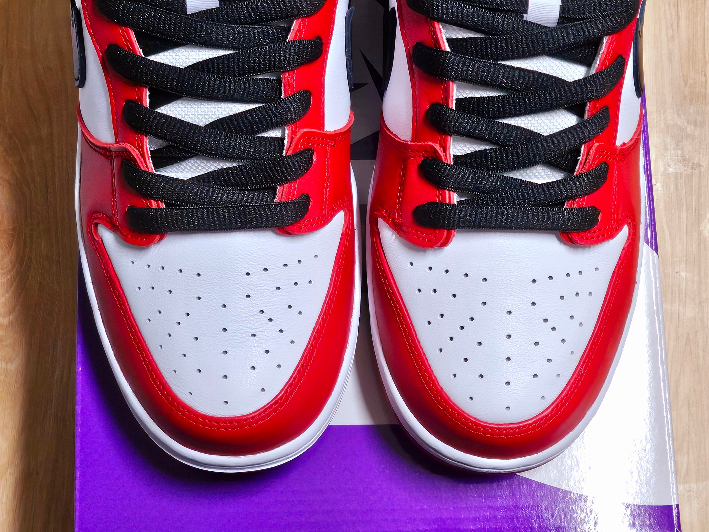 Nike SB Dunk Low Pro Chicago 착용 스타일 - 4