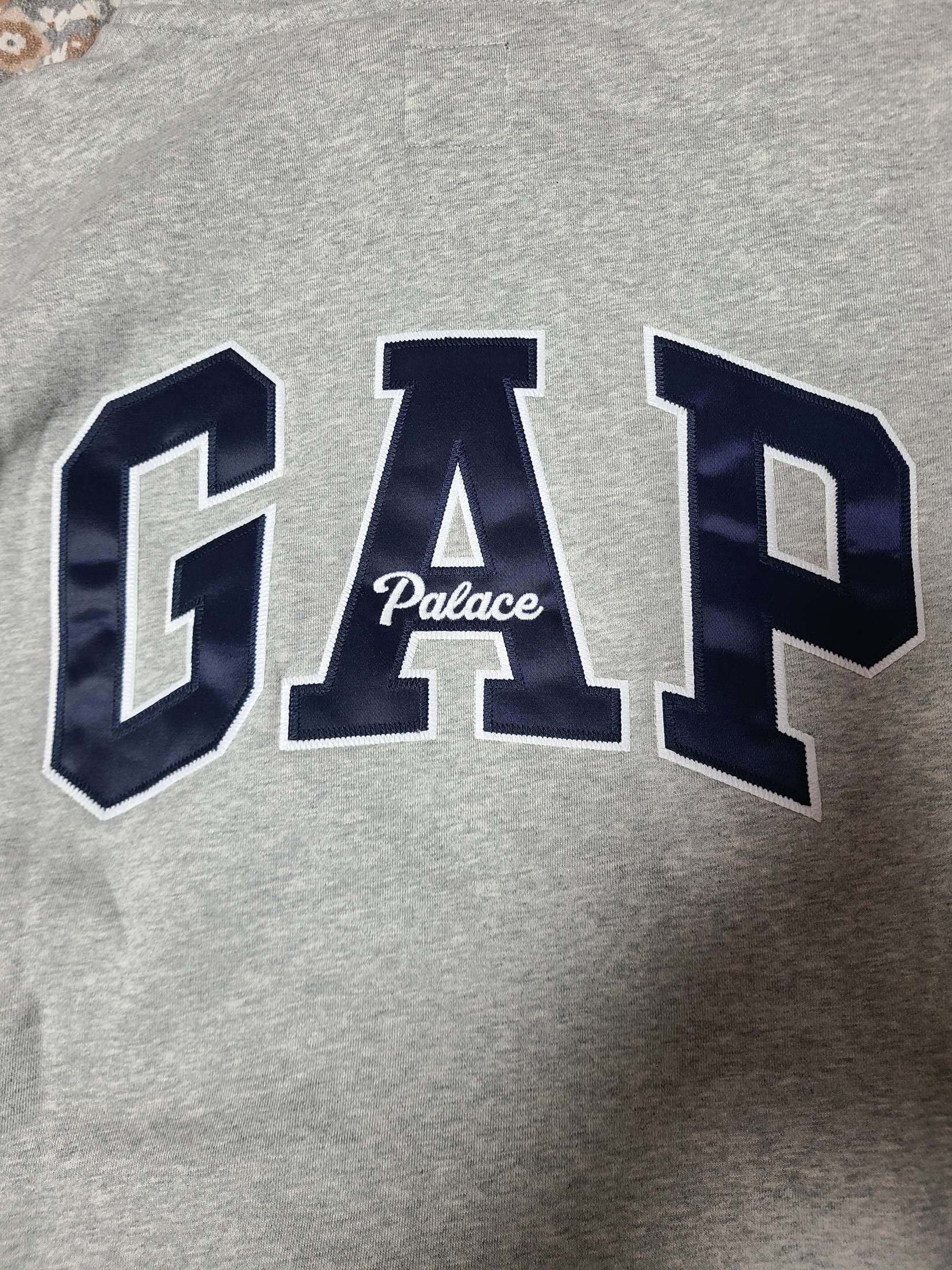 Palace x Gap Hood Grey - 24SS 착용 스타일 - 2