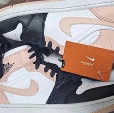 Jordan 1 Mid Arctic Orange 착용 스타일