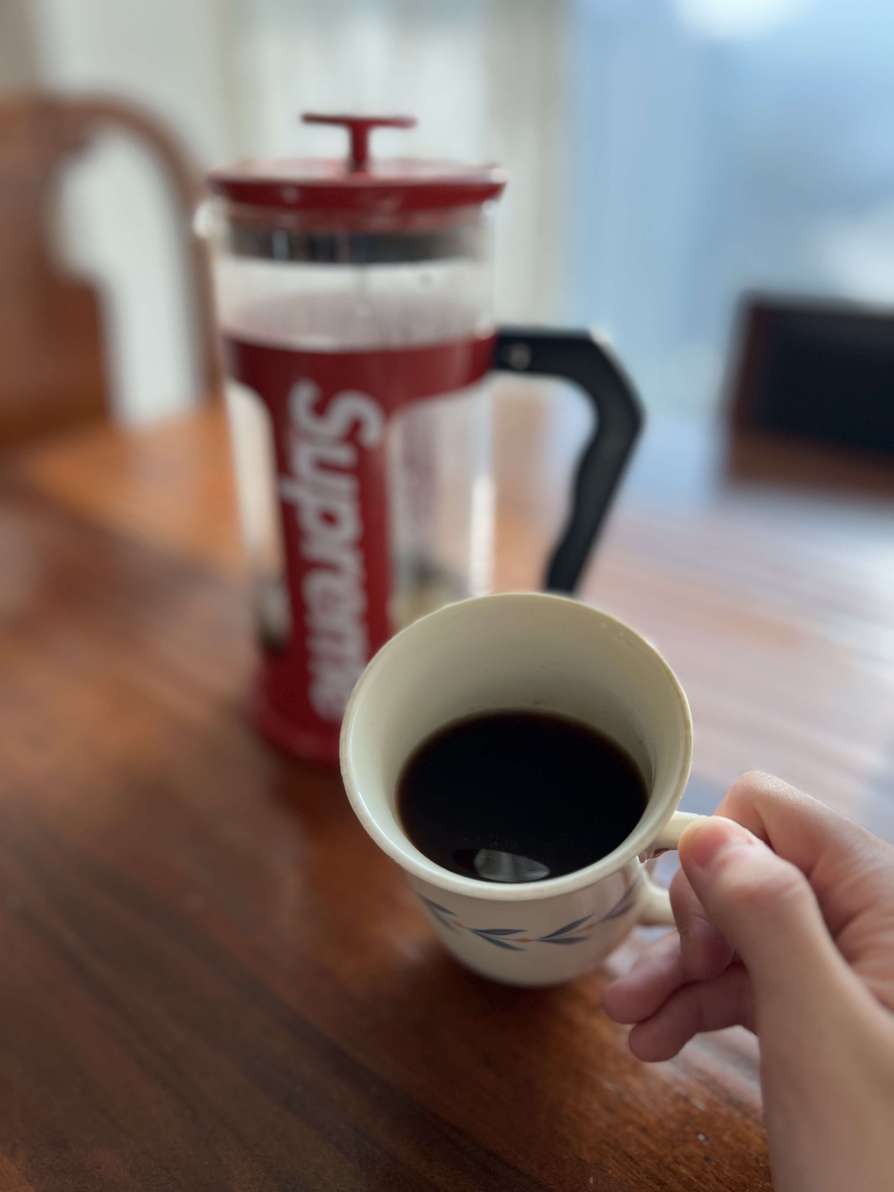 Supreme x Bialetti 8-Cup French Press Red - 24SS 착용 스타일 - 2