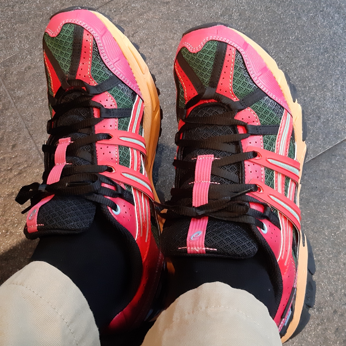 Asics x Andersson Bell Gel-Sonoma 15-50 Bright Rose Evergreen 착용 스타일
