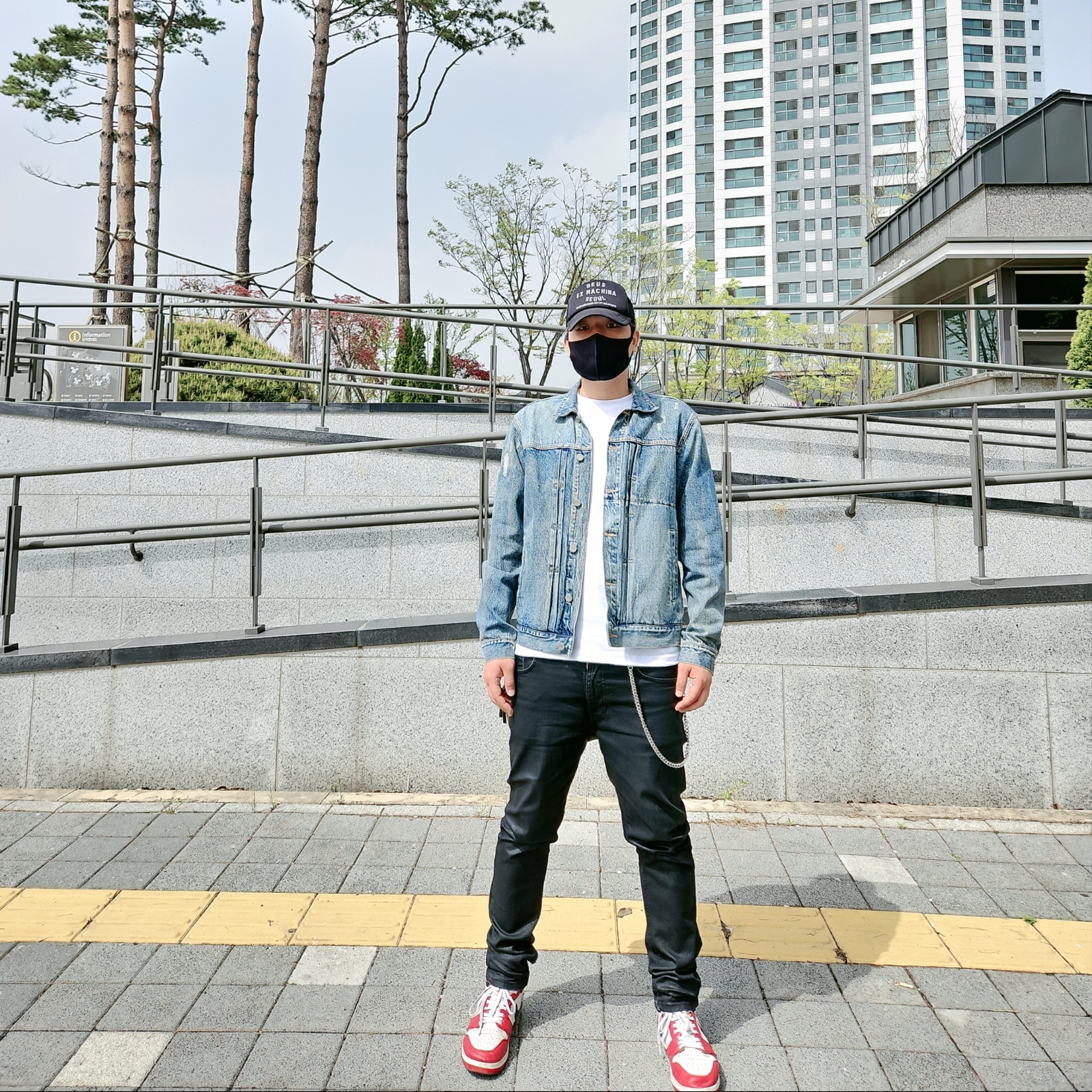 Jordan 1.5 Retro Chicago 2015, Deus Ex Machina Seoul Address Trucker Cap Black 착용 스타일 - 3