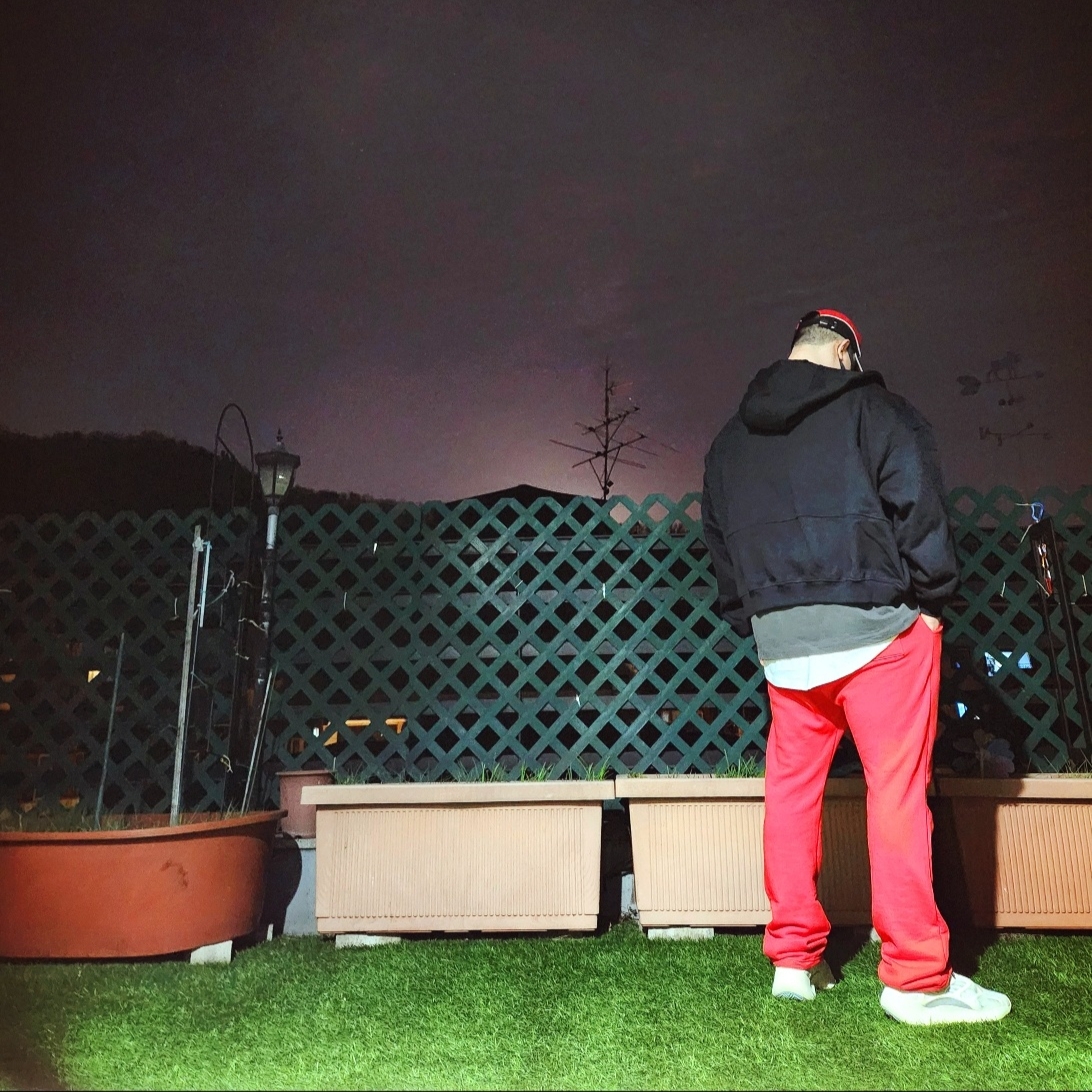 Diesel C-Dale Distressed Colour-Block Baseball Cap Red, Adidas Yeezy 700 V3 Azael 2022/2023 착용 스타일 - 3