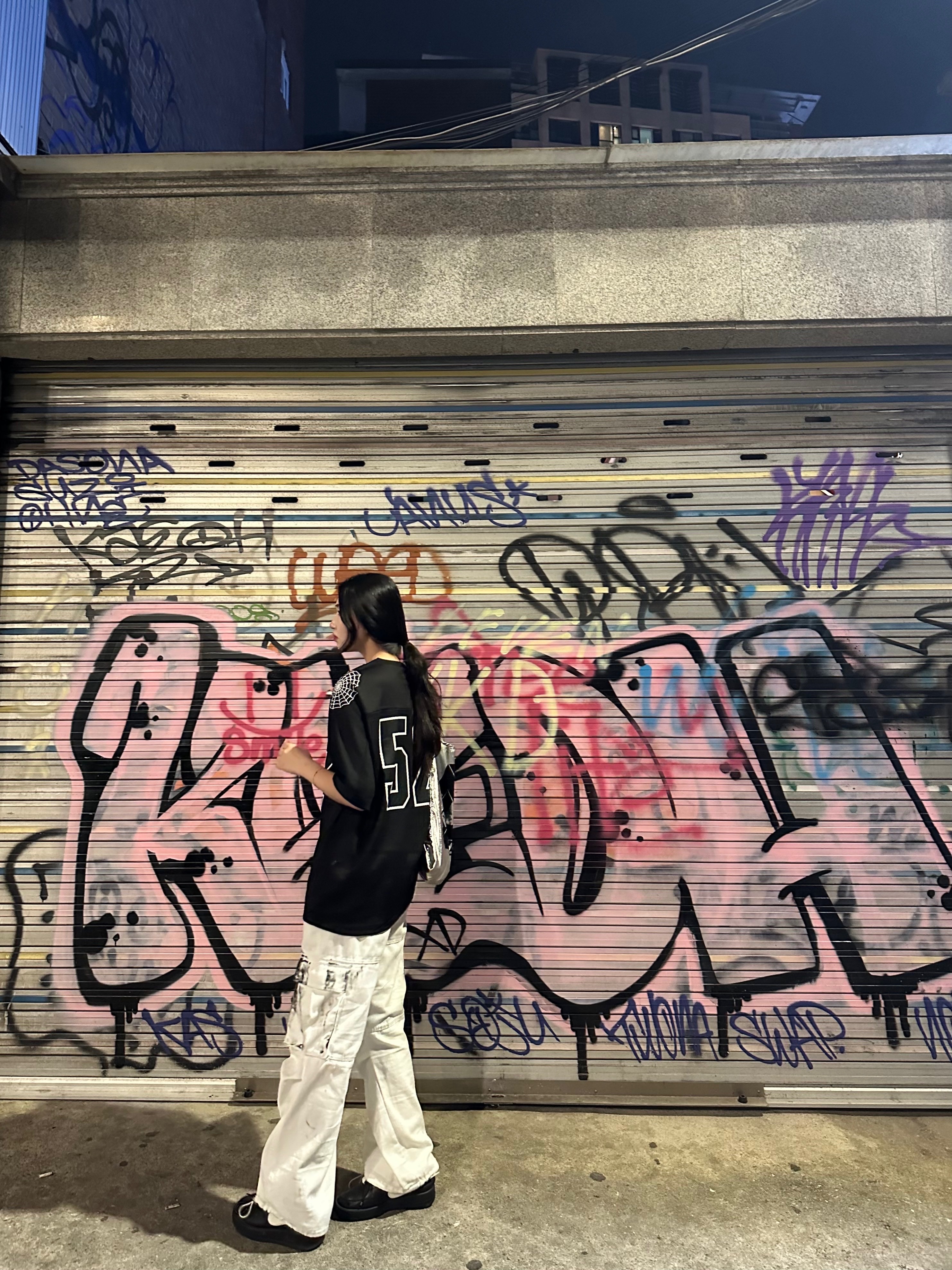 Supreme Spiderweb Football Jersey Black - 24SS, Nike x Ambush Air Force 1 Low SP Black 착용 스타일 - 2