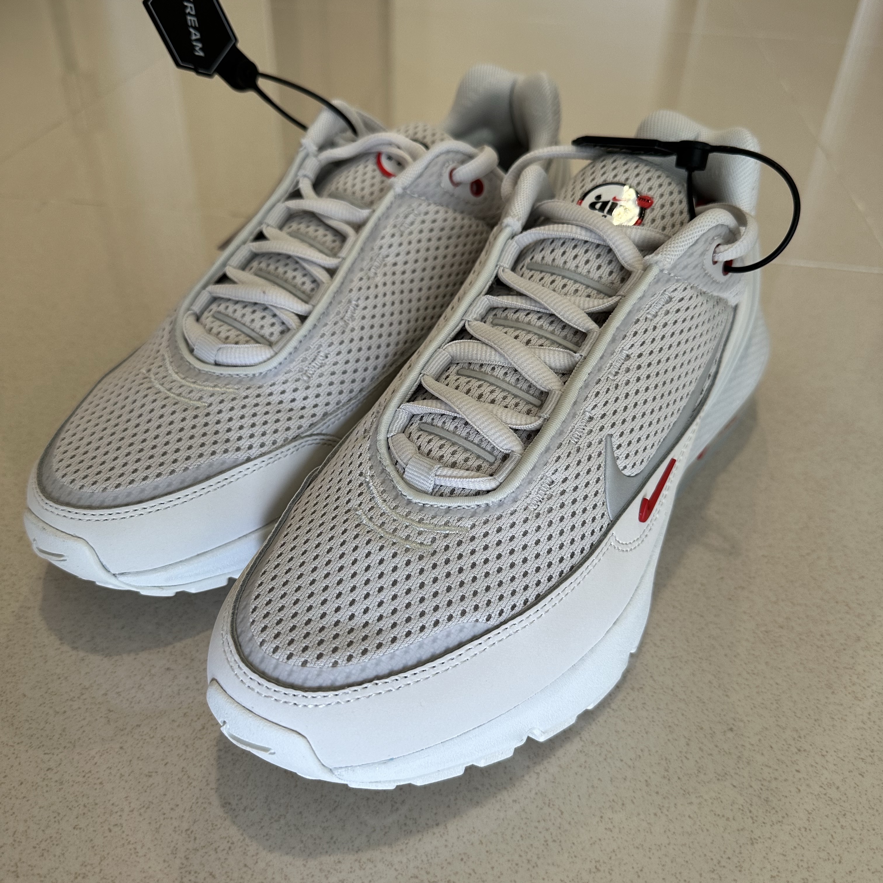 Nike Air Max Pulse Phantom 착용 스타일 - 1