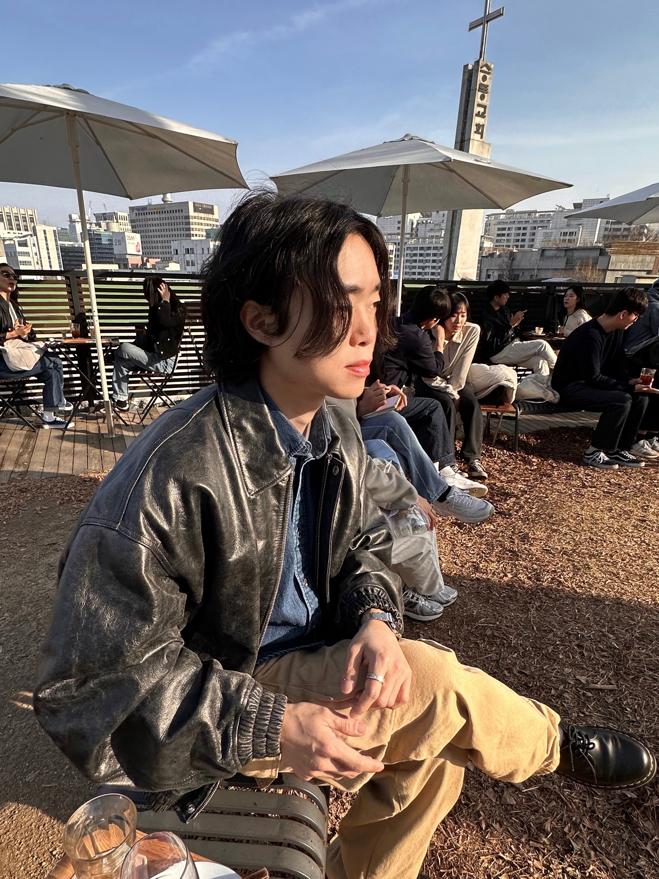 [KREAM 단독] STU Overfit Leather Jacket Black, Dr. Martens 1461 Smooth Black 착용 스타일 - 2