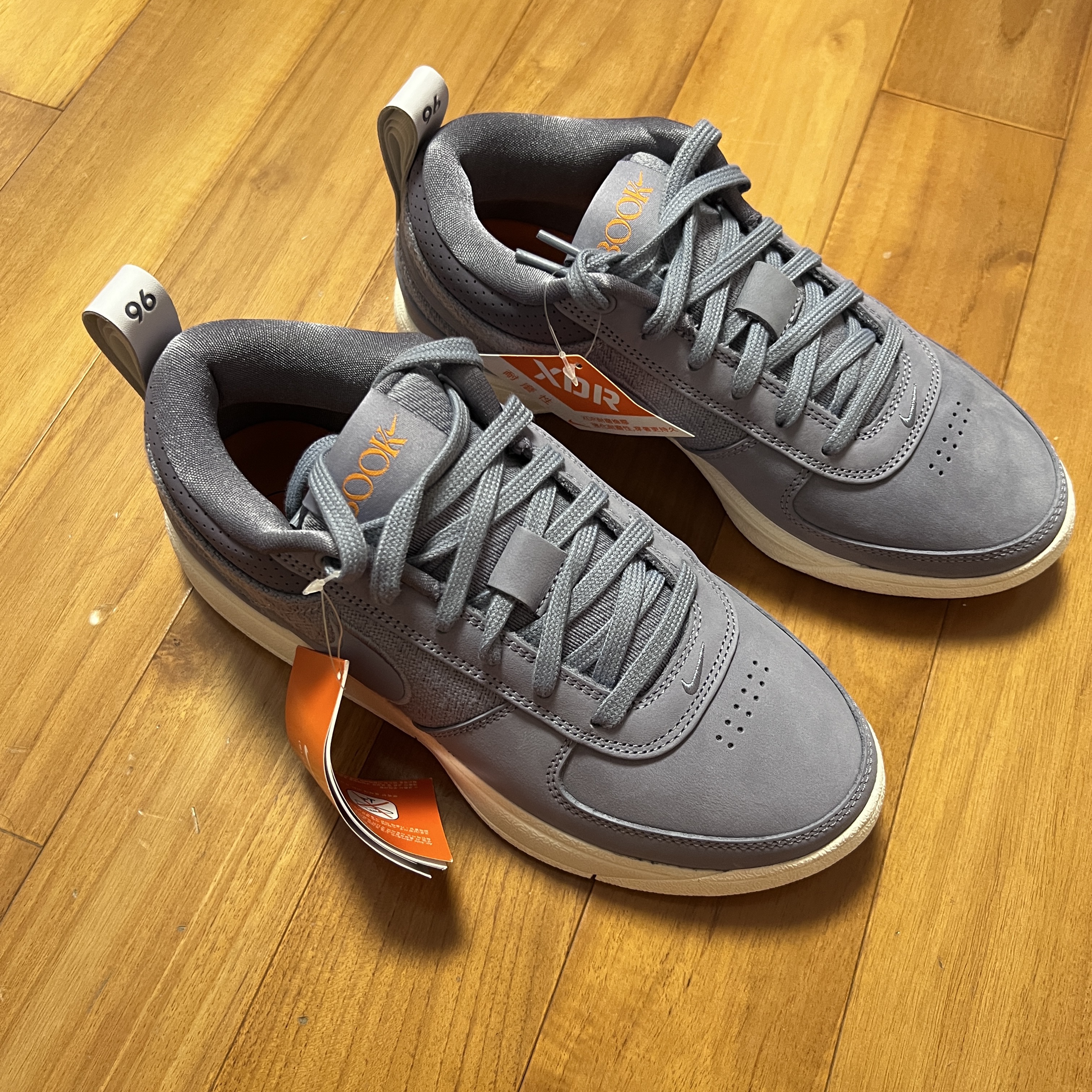 Nike Book 1 EP Mirage V2 착용 스타일