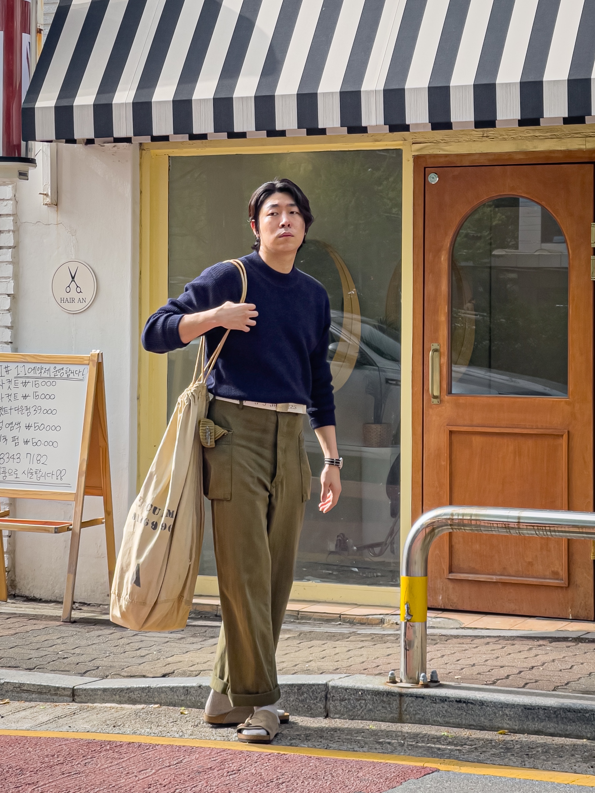 Birkenstock Zurich Suede Leather Taupe - Regular 착용 스타일 - 1