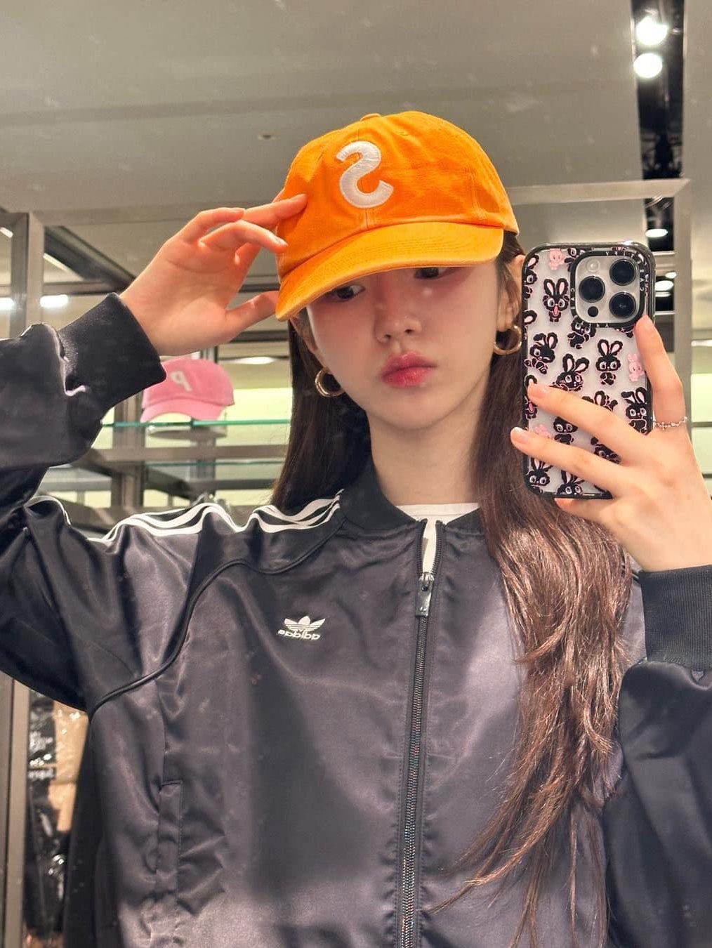 Supreme Corduroy S Logo 6-Panel Red - 23FW, Supreme Pigment Canvas S Logo 6-Panel Orange - 23SS 착용 스타일 - 3