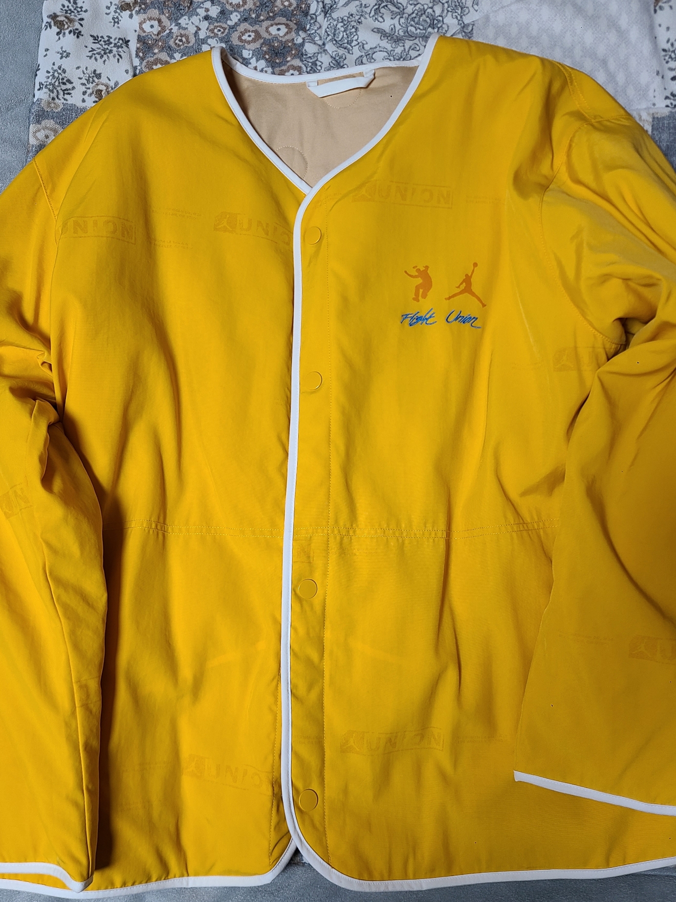 Jordan x Union Reversible Jacket Sport Gold - US/EU, Jordan Fearless Gore-Tex Pants 착용 스타일 - 1