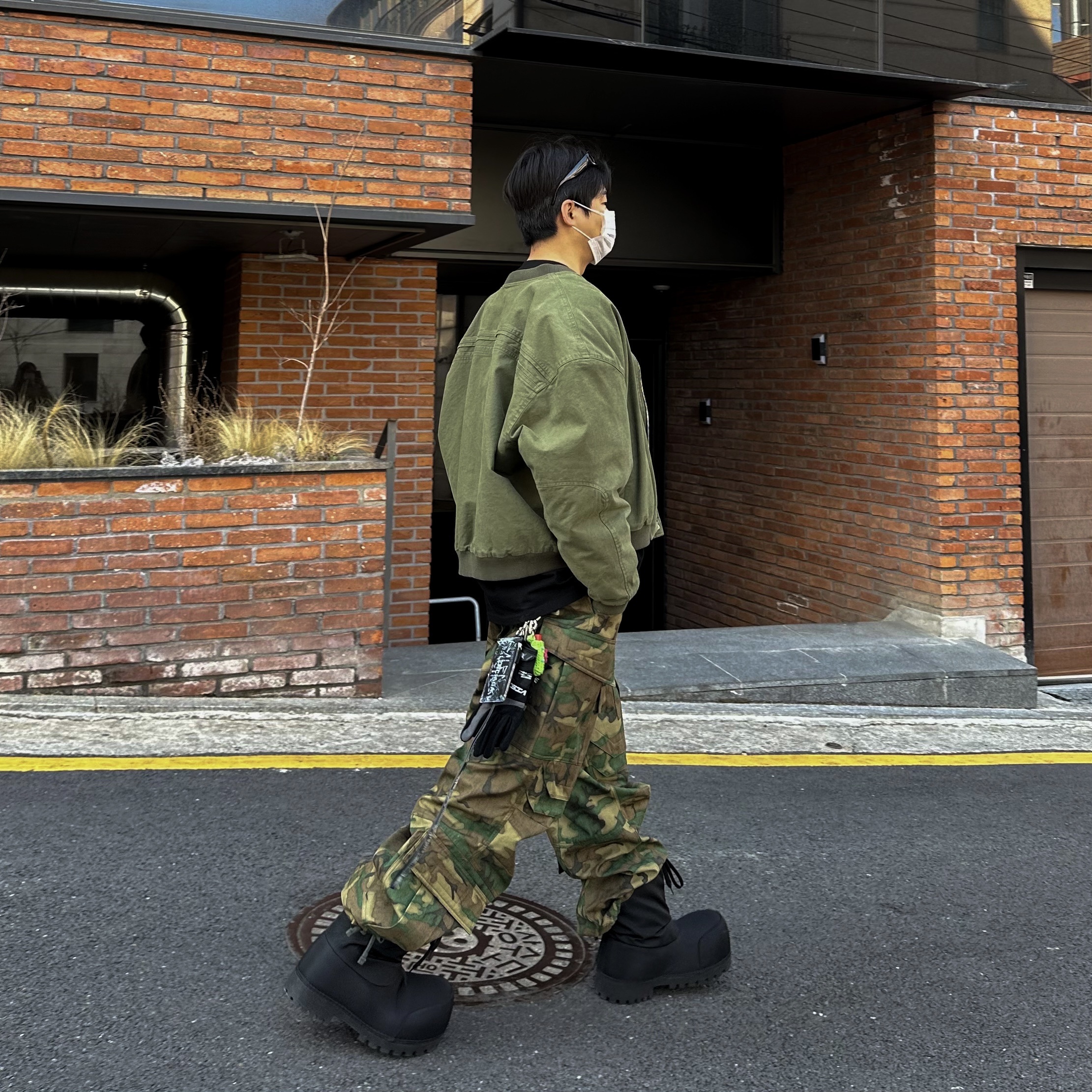 Farfromwhat Far Camo Cargo Pants Green, Balenciaga Skiwear Alaska Nylon Low Boot Black 착용 스타일 - 3