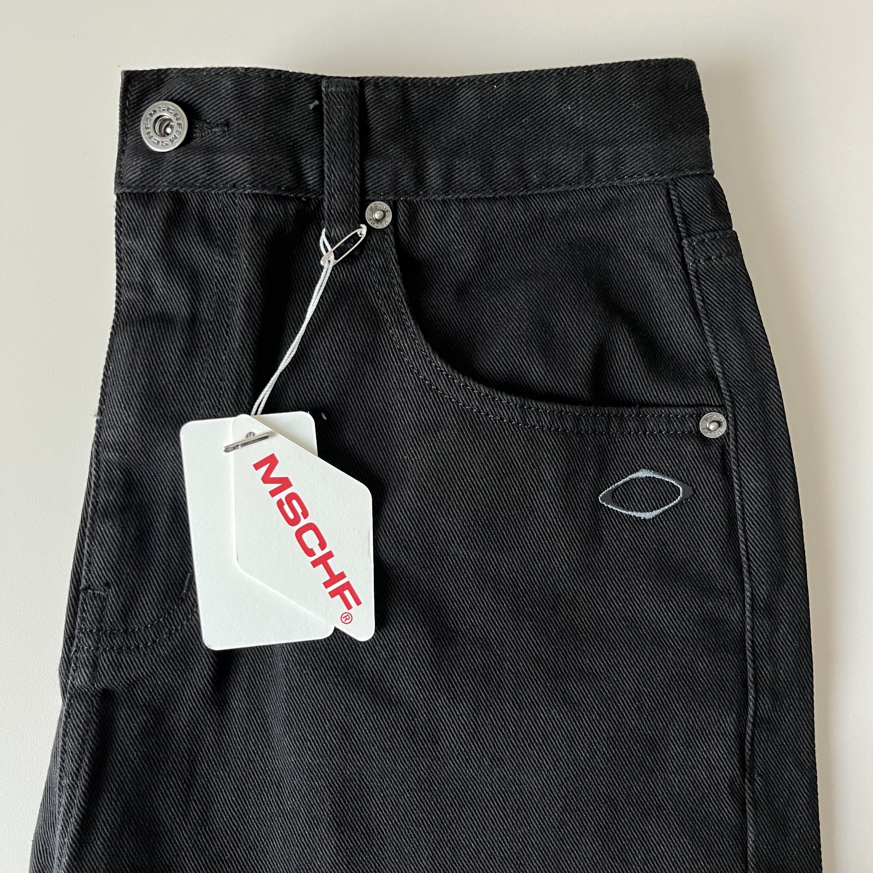 (W) Mischief Bermuda Pants Black 착용 스타일 - 1