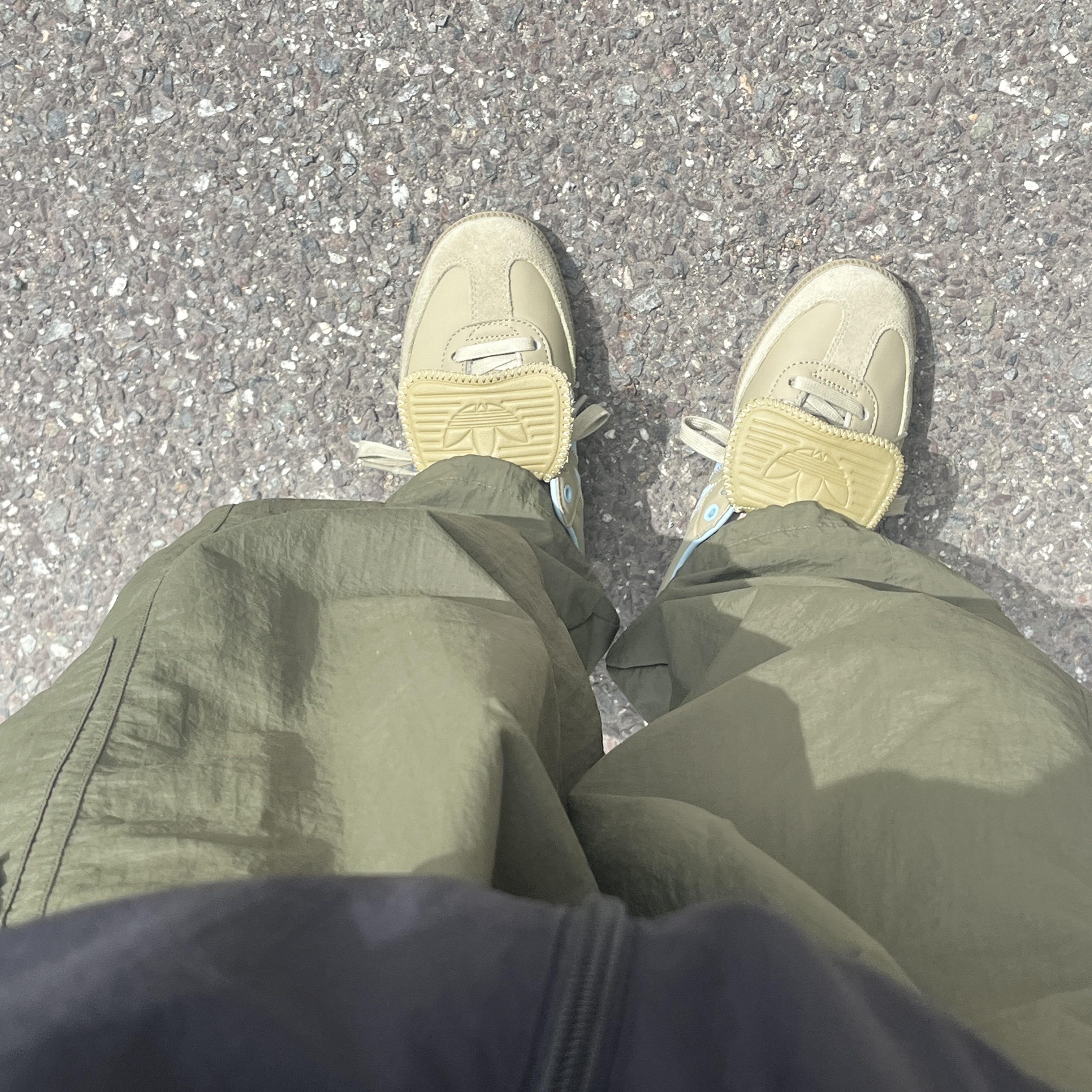 Adidas x Pharrell Williams Humanrace Samba Orbit Green Ash Grey 착용 스타일 - 3