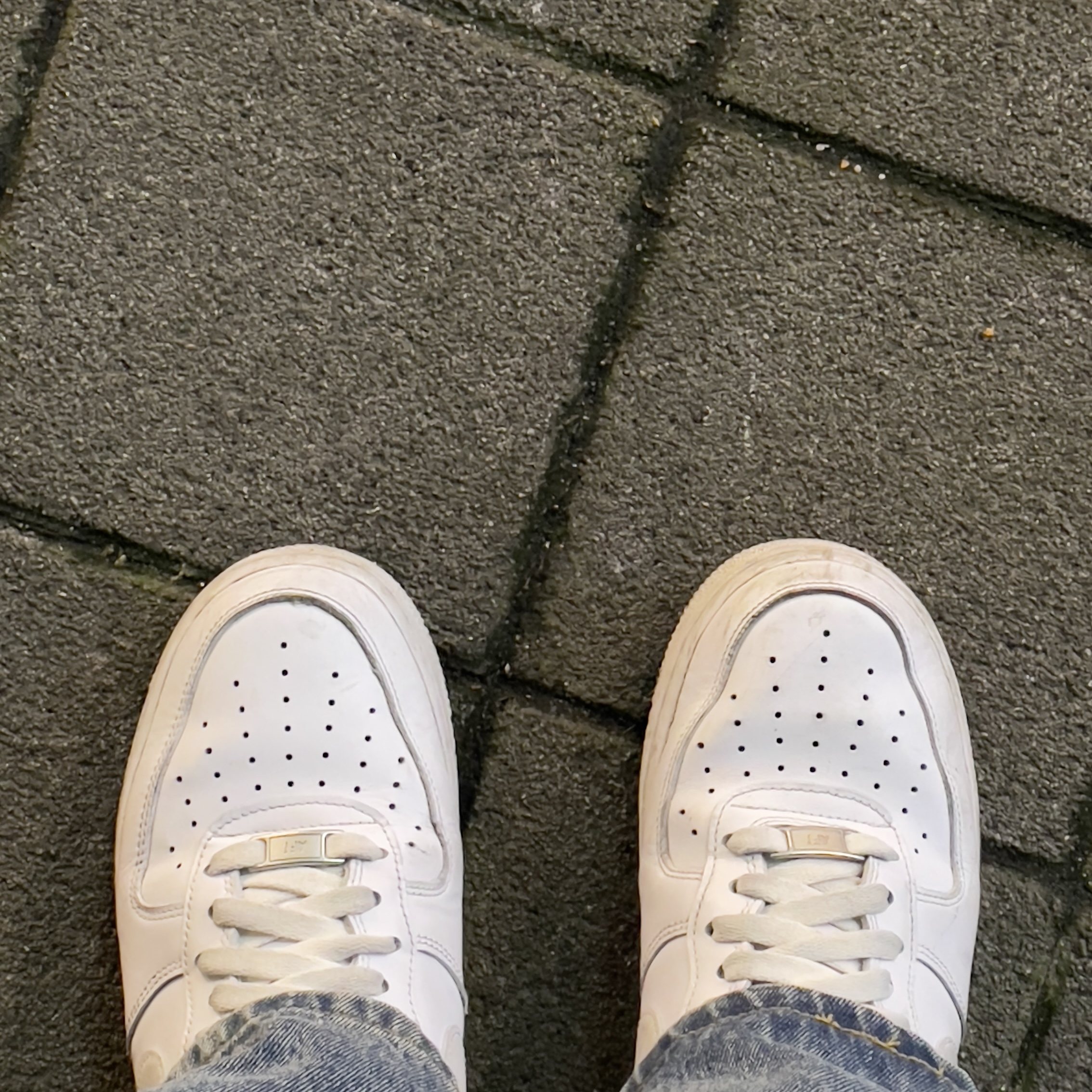 Nike Air Force 1 '07 Low White 착용 스타일