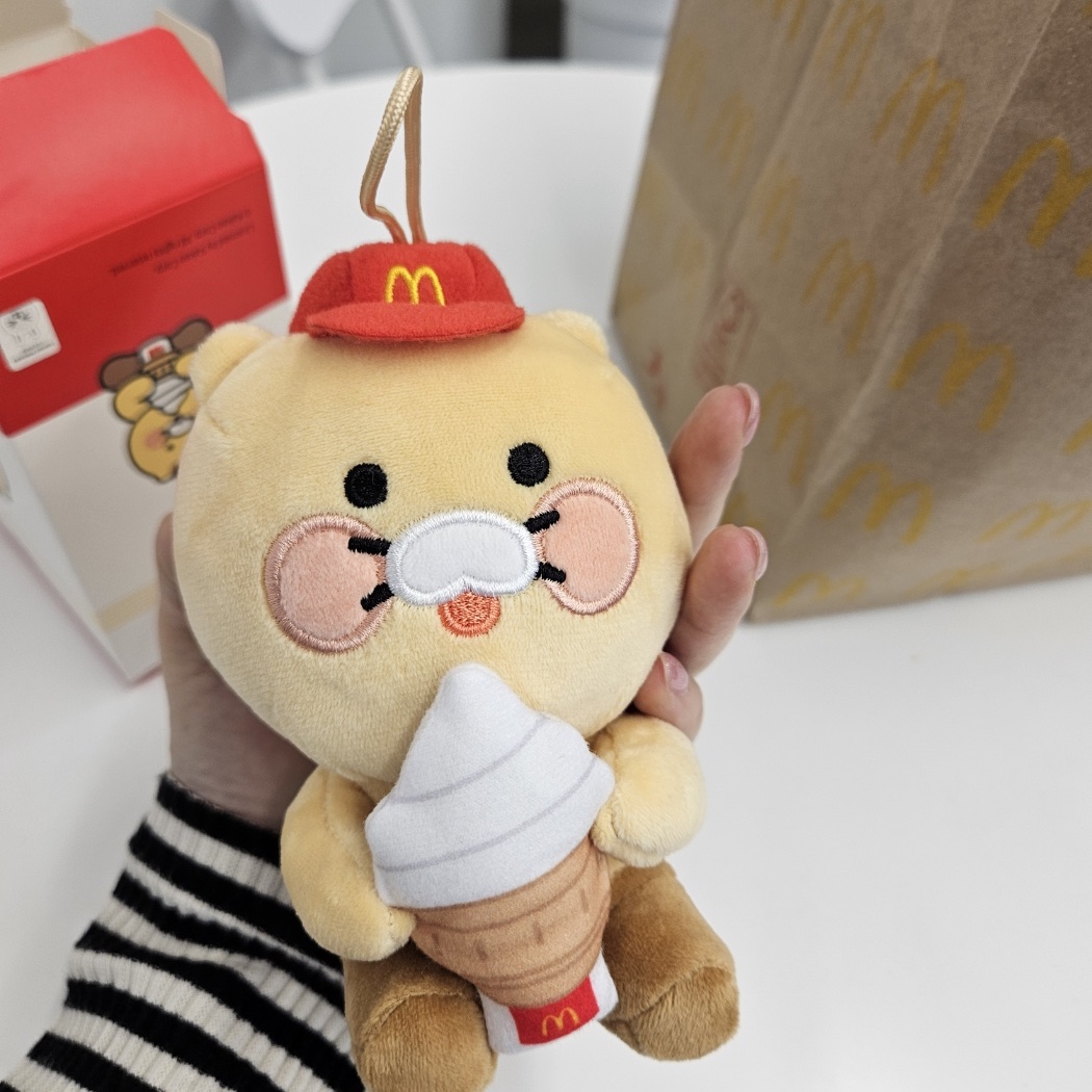 McDonald’s x Kakao Friends French Fries Choonsik Doll, McDonald’s x Kakao Friends Icecream Cone Choonsik Doll 착용 스타일 - 7
