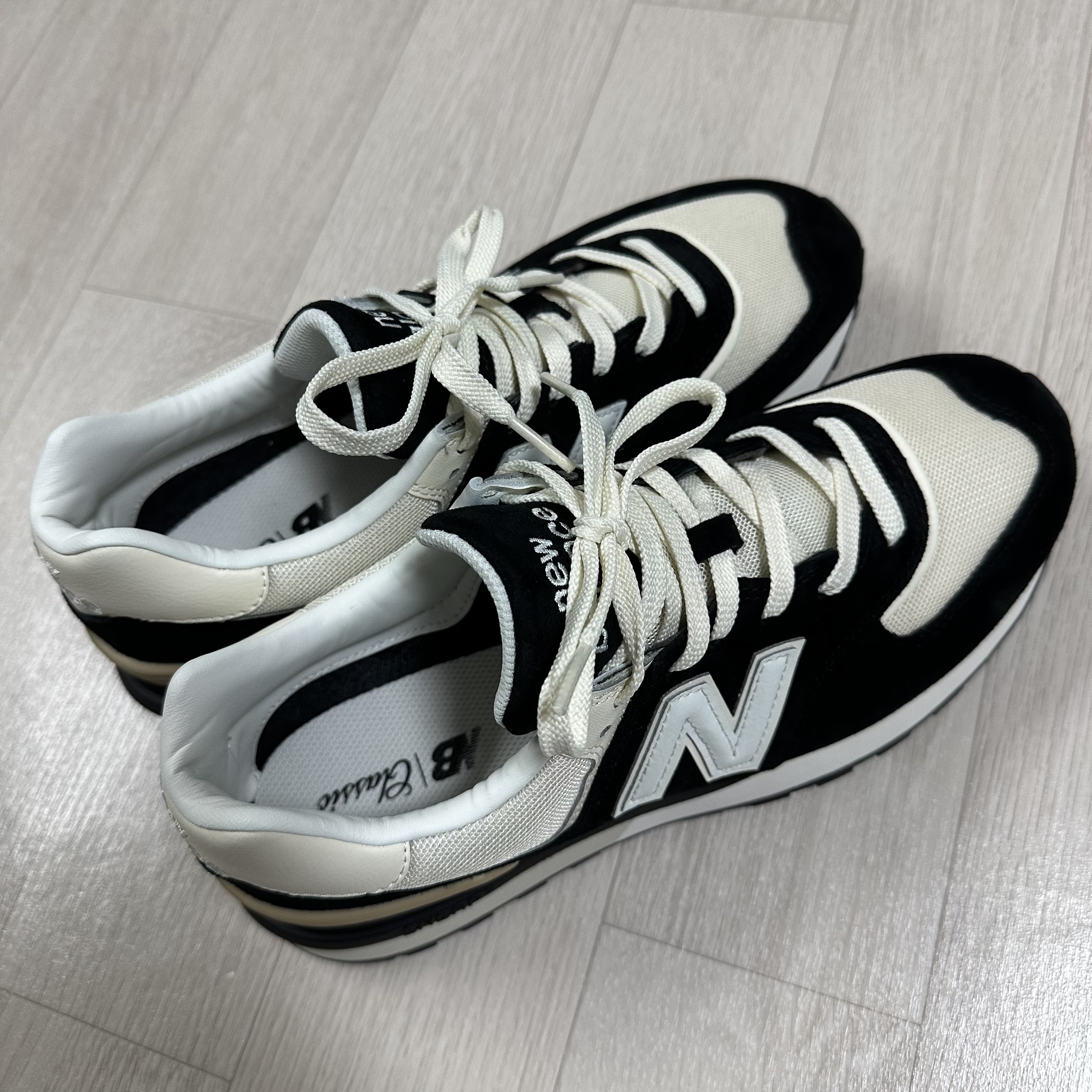 New Balance 574 Legacy Black Angora 착용 스타일