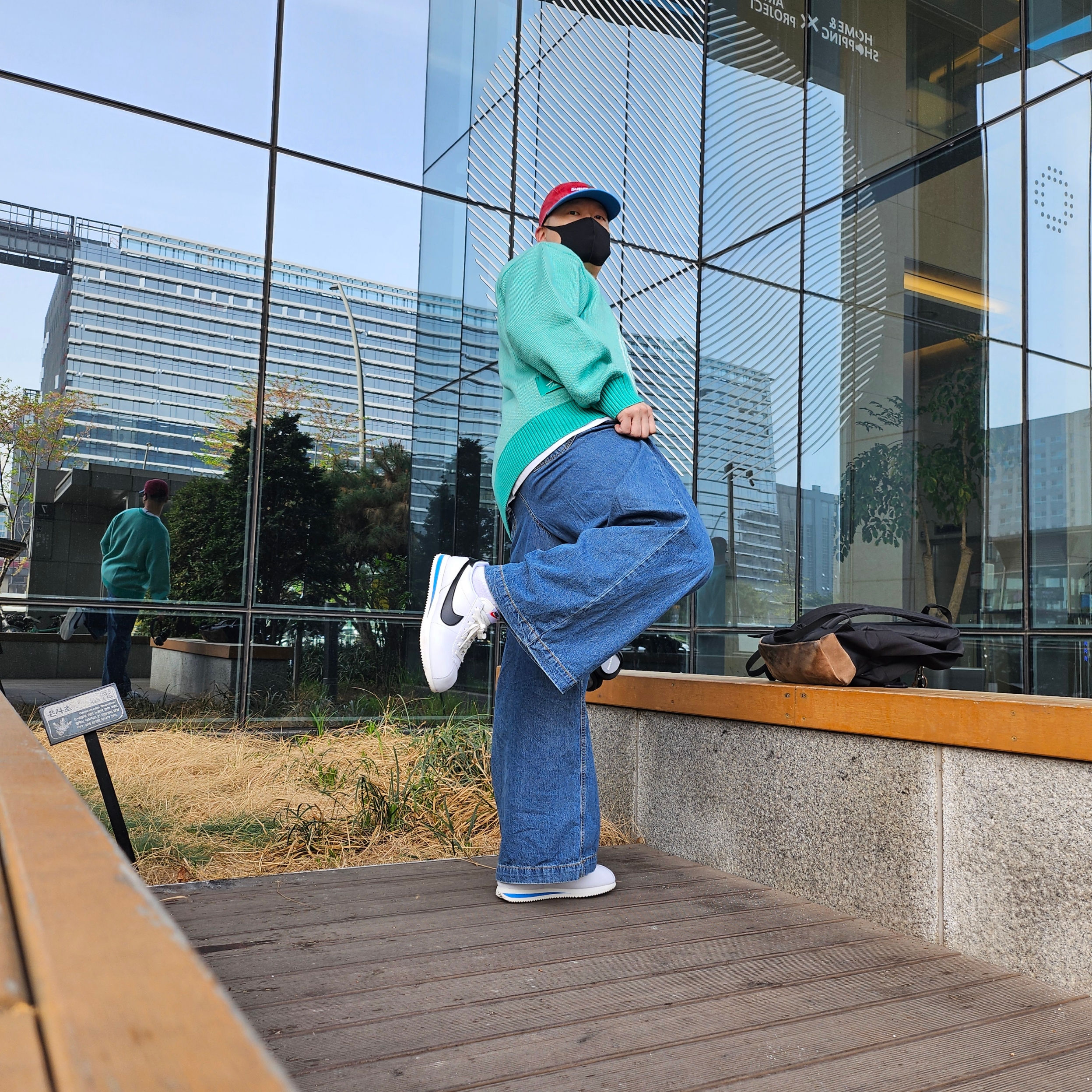 Supreme Pigment 2-Tone Camp Cap Red - 24SS, Jordan x Union Sweater Kinetic Green - Asia 착용 스타일 - 2