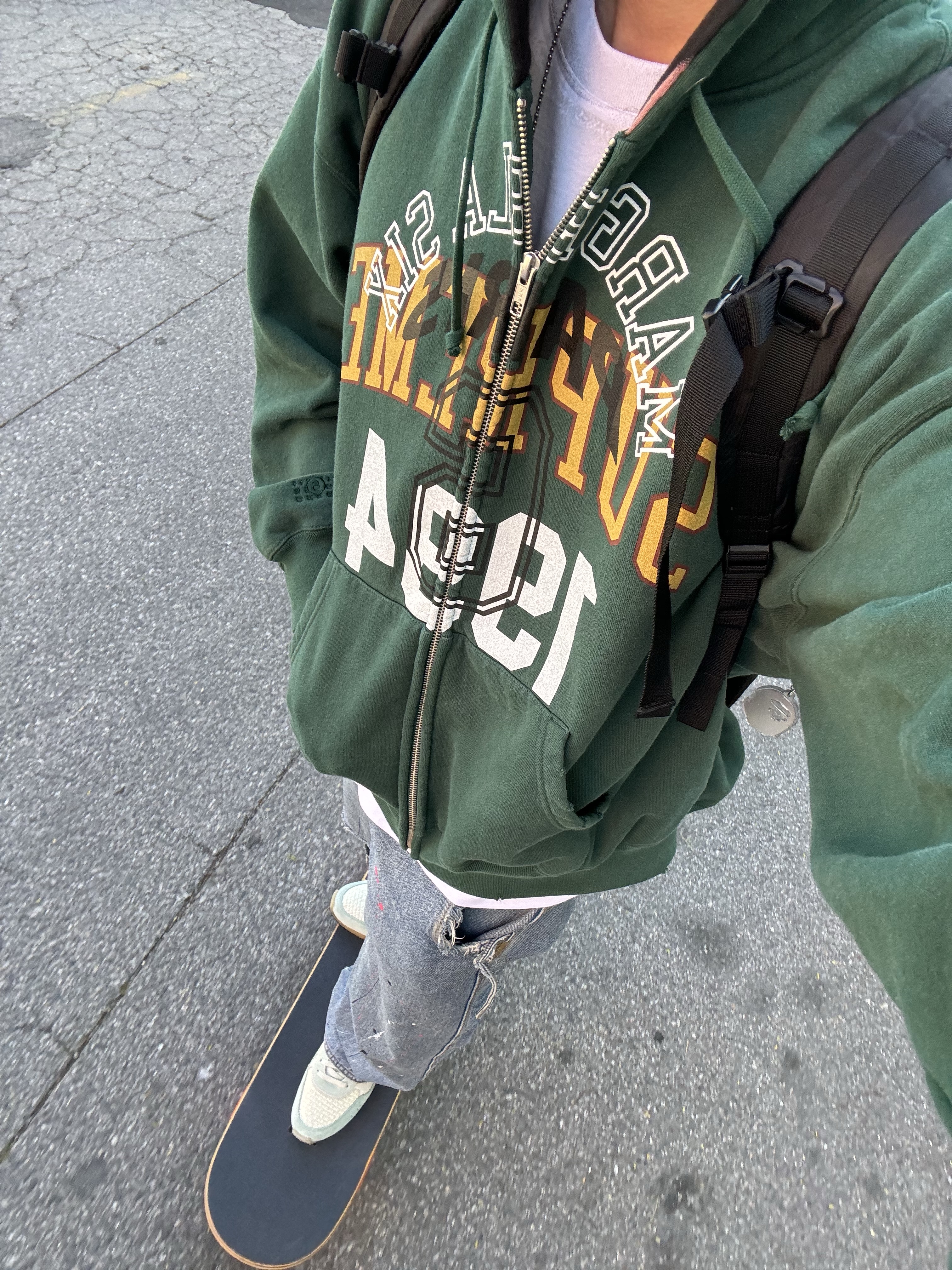 Supreme x MM6 Maison Margiela Zip Up Hooded Sweatshirt Dark Green - 24SS, Supreme x MM6 Maison Margiela Painted Camp Cap Black - 24SS 착용 스타일 - 3