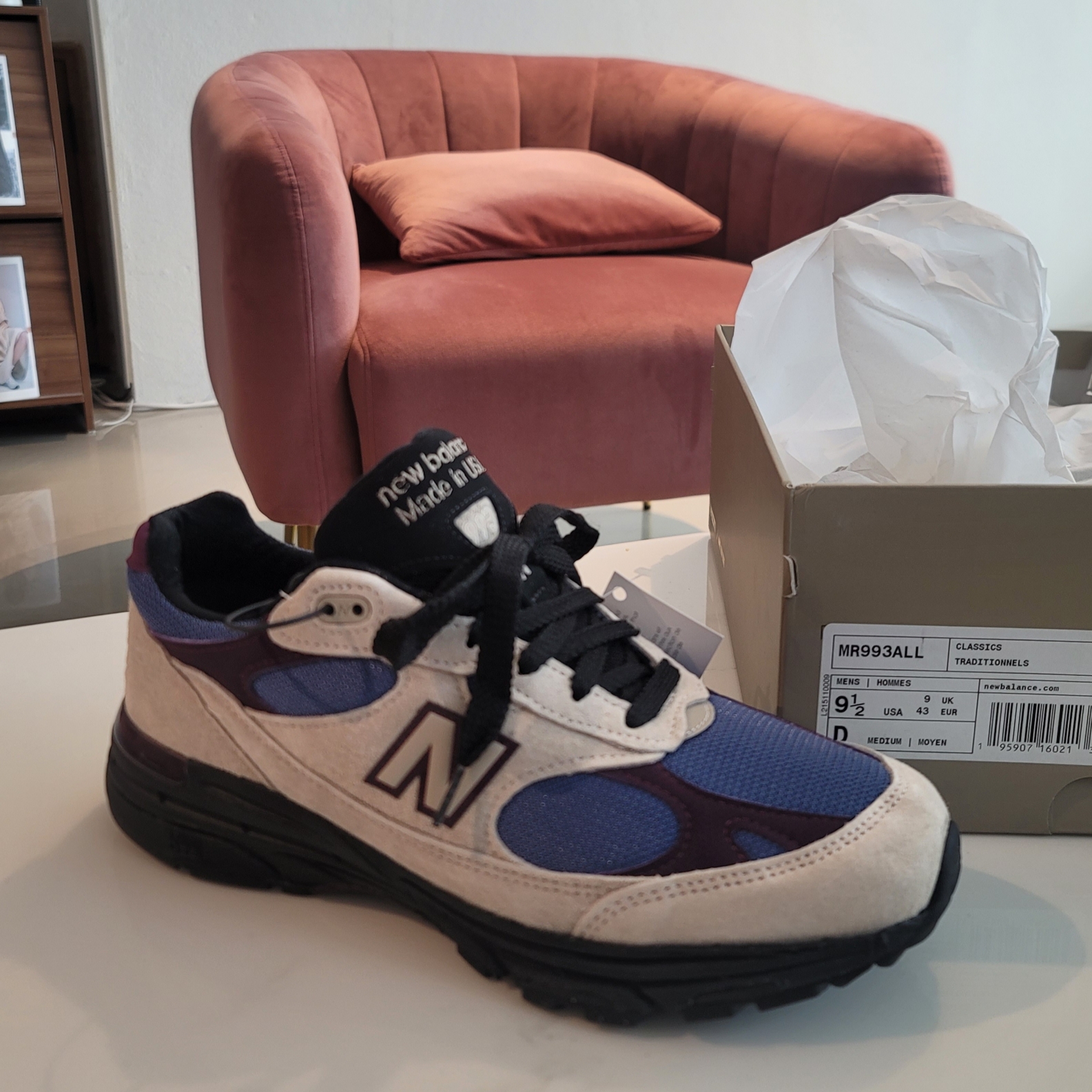 New Balance x Aime Leon Dore 993 Made in USA Taupe 착용 스타일 - 1