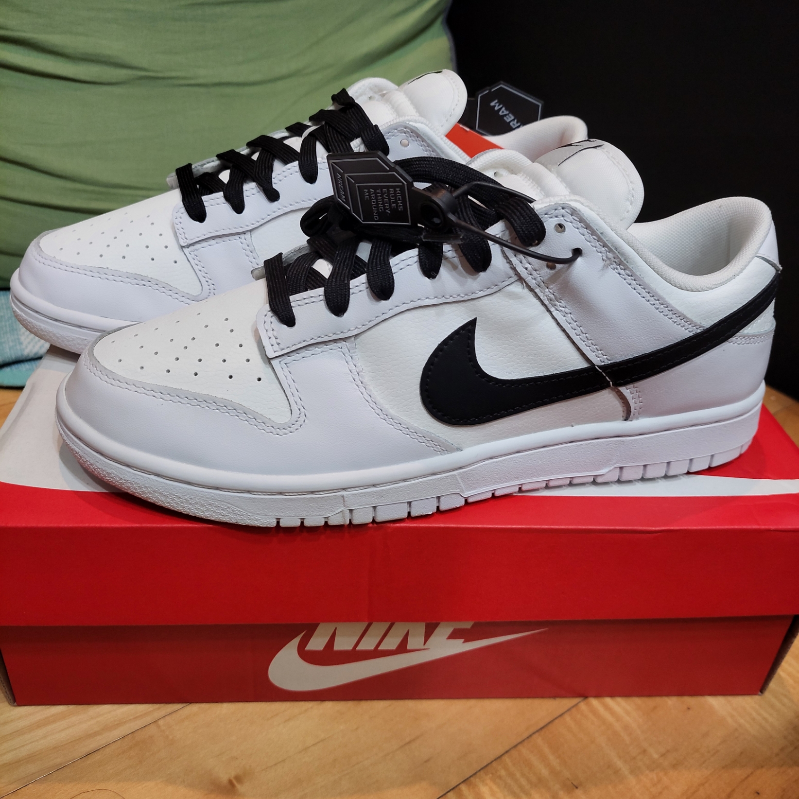 Nike Dunk Low Retro Summit White 착용 스타일