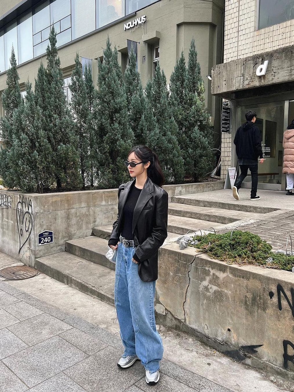 Zara x Ader Error Oversize Blazer Black, Adidas x Song for the Mute  Blazer Black - US Sizing 착용 스타일 - 4