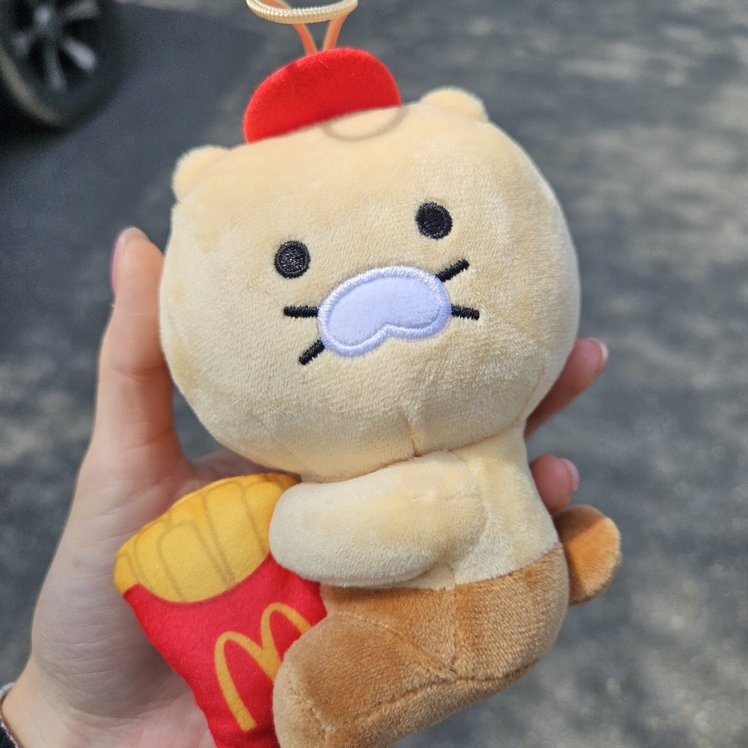 McDonald’s x Kakao Friends French Fries Choonsik Doll, McDonald’s x Kakao Friends Icecream Cone Choonsik Doll 착용 스타일 - 6