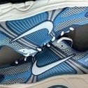 Nike Zoom Vomero 5 Mystic Navy and Worn Blue 착용 스타일