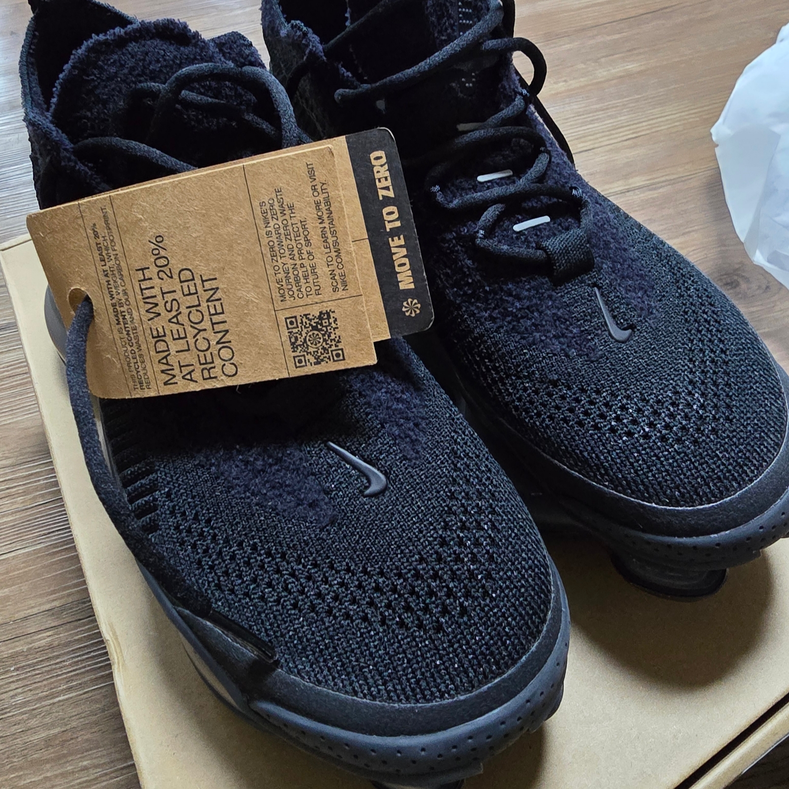 (W) Nike Air Max Scorpion Flyknit Black Anthracite 착용 스타일 - 2