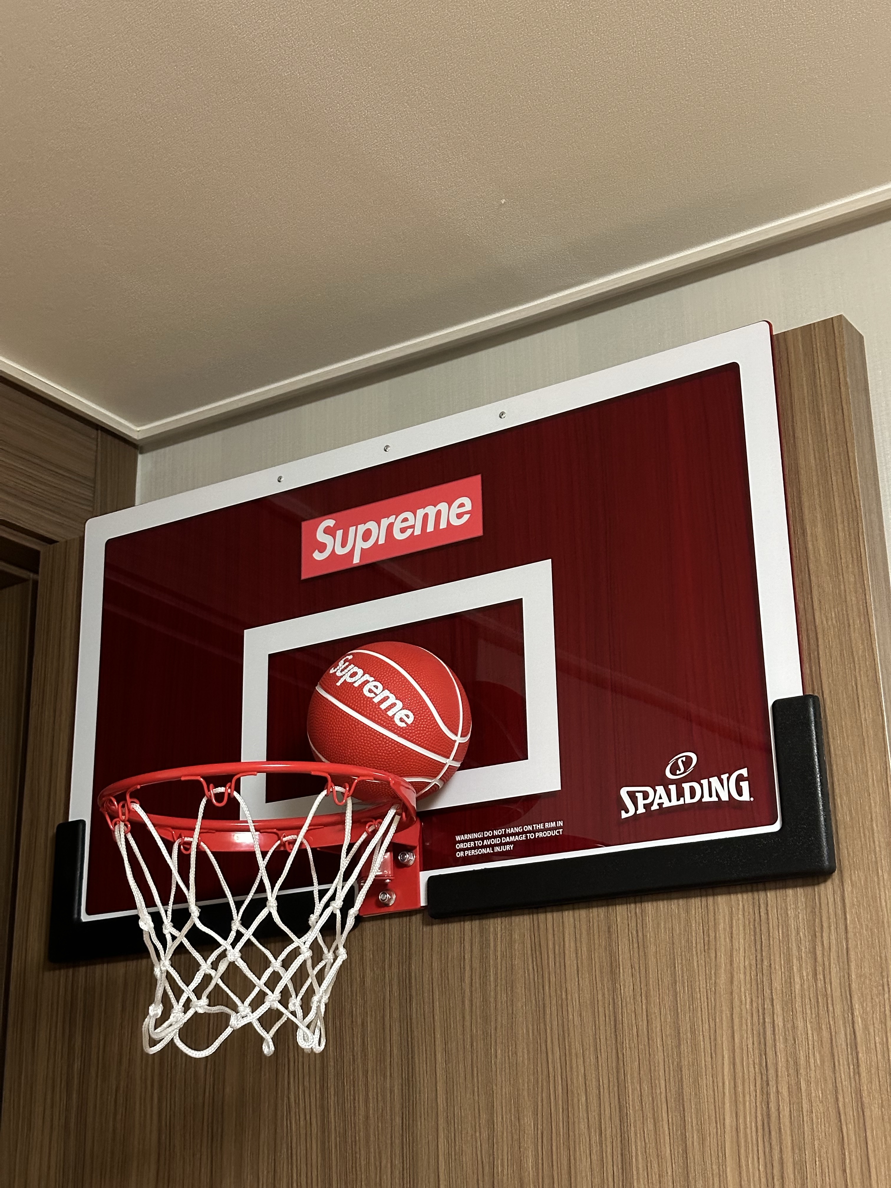 Supreme x Spalding Mini Basketball Hoop Red - 23FW 착용 스타일