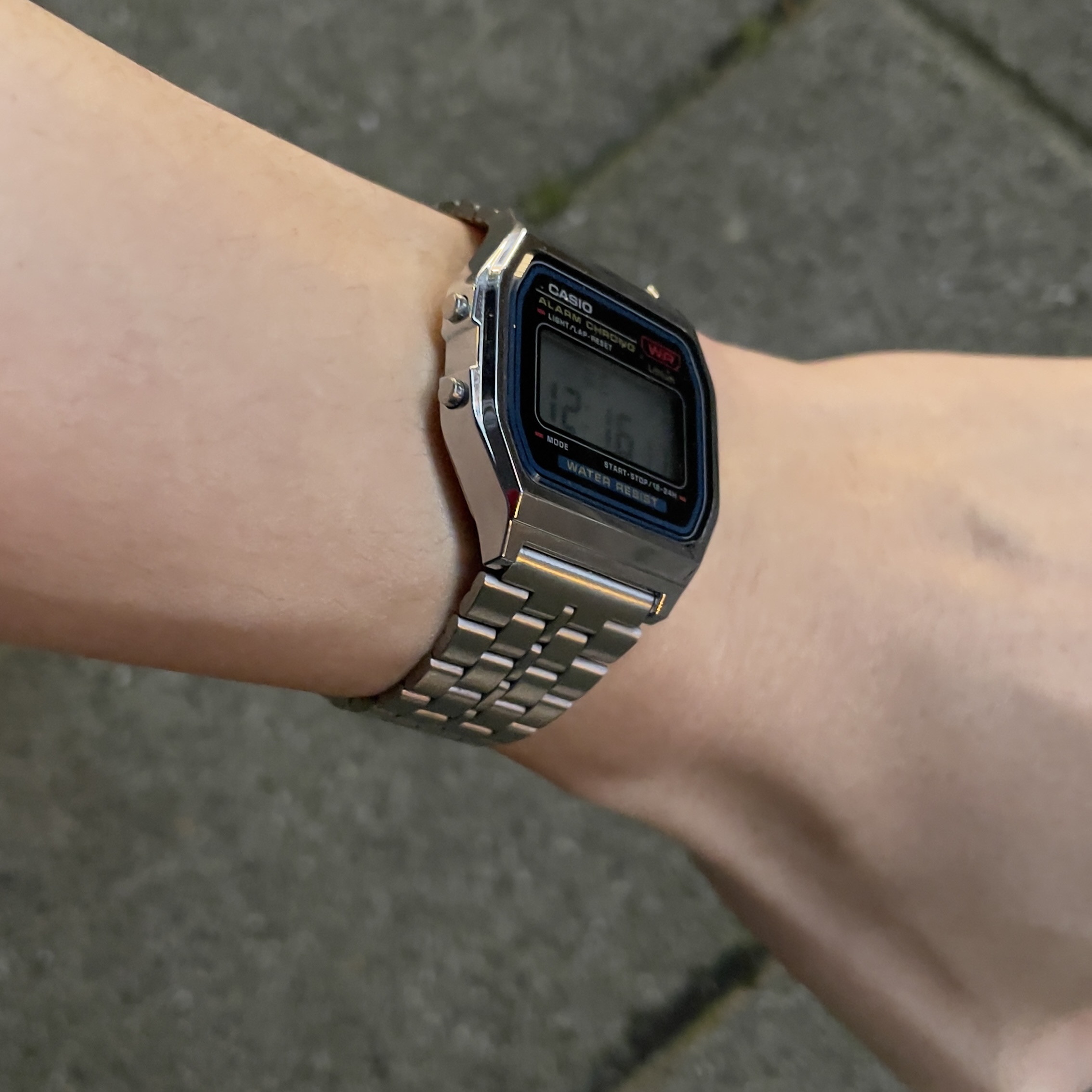 Casio A-159WA-N1 착용 스타일