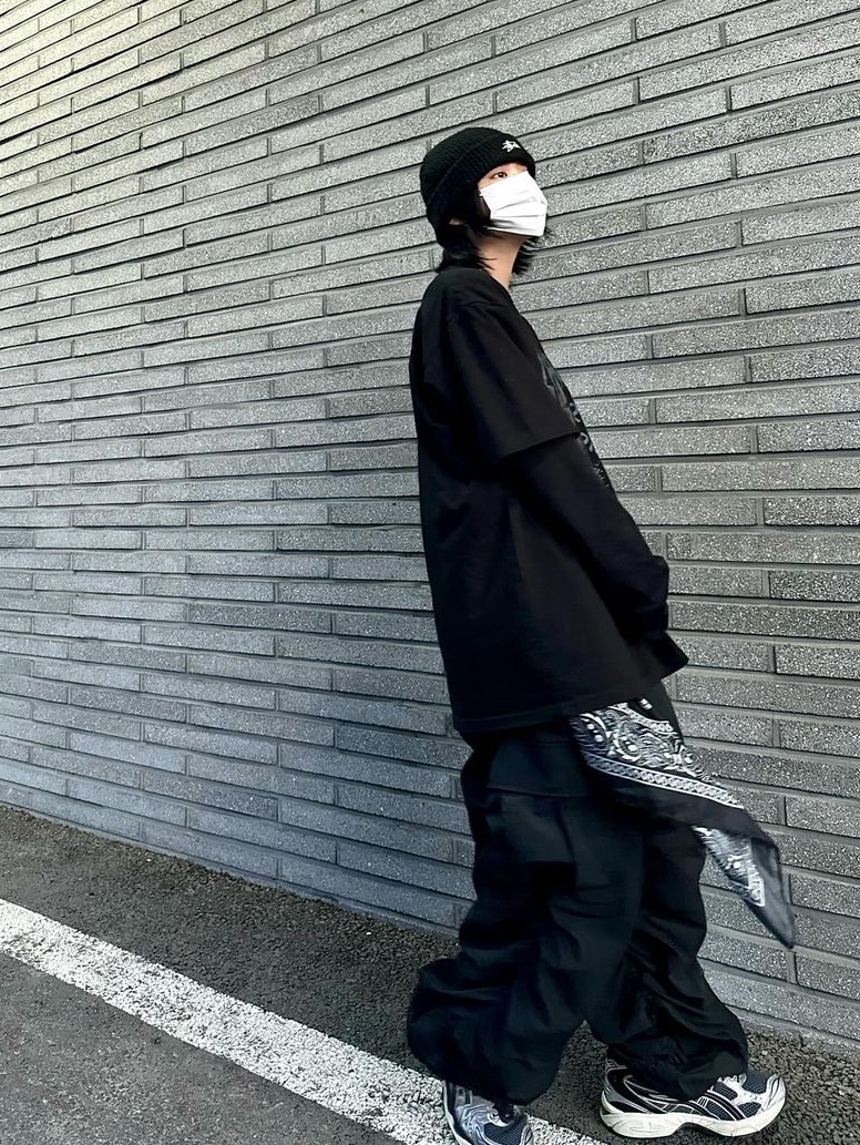Asics Unlimited Gel-Kayano 14 Carrier Grey Black, Stussy Basic Cuff Beanie Black 착용 스타일 - 6